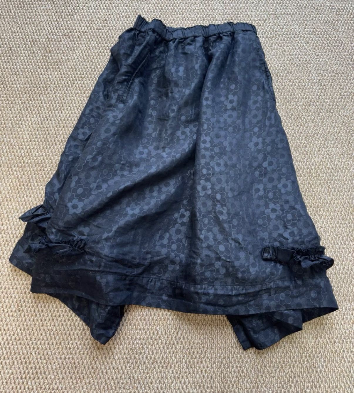 Comme des Garcons Comme des Garçons Floral Jacquard Ruffle Irregular Skirt K23 Size 24" / US 00 / IT 34 - 3 Thumbnail
