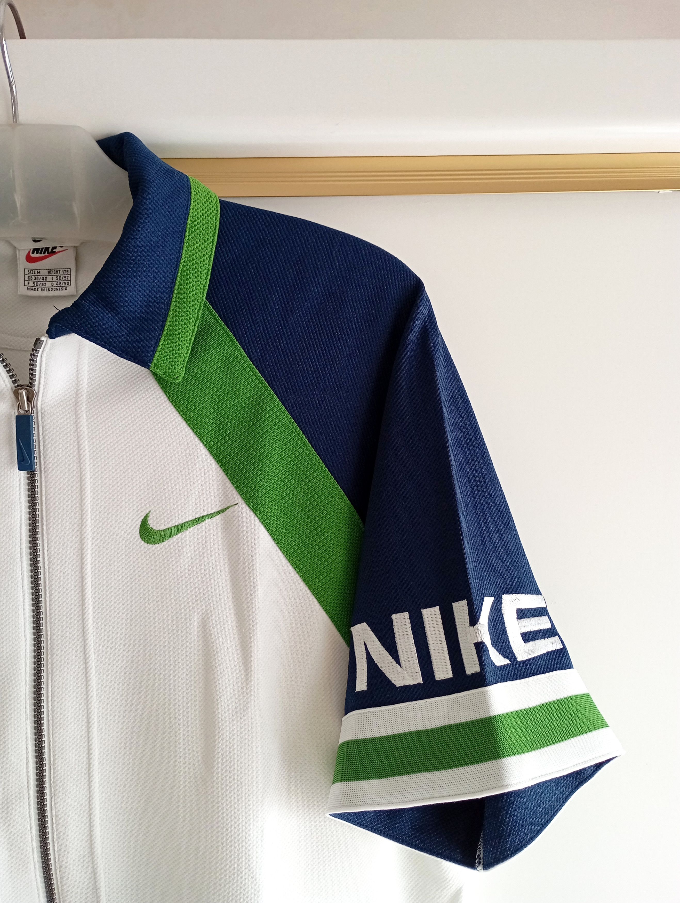 Nike Vintage Nike 00’s Big Embroidered Logo Oversized Y2K Tee Size US M / EU 48-50 / 2 - 4 Thumbnail