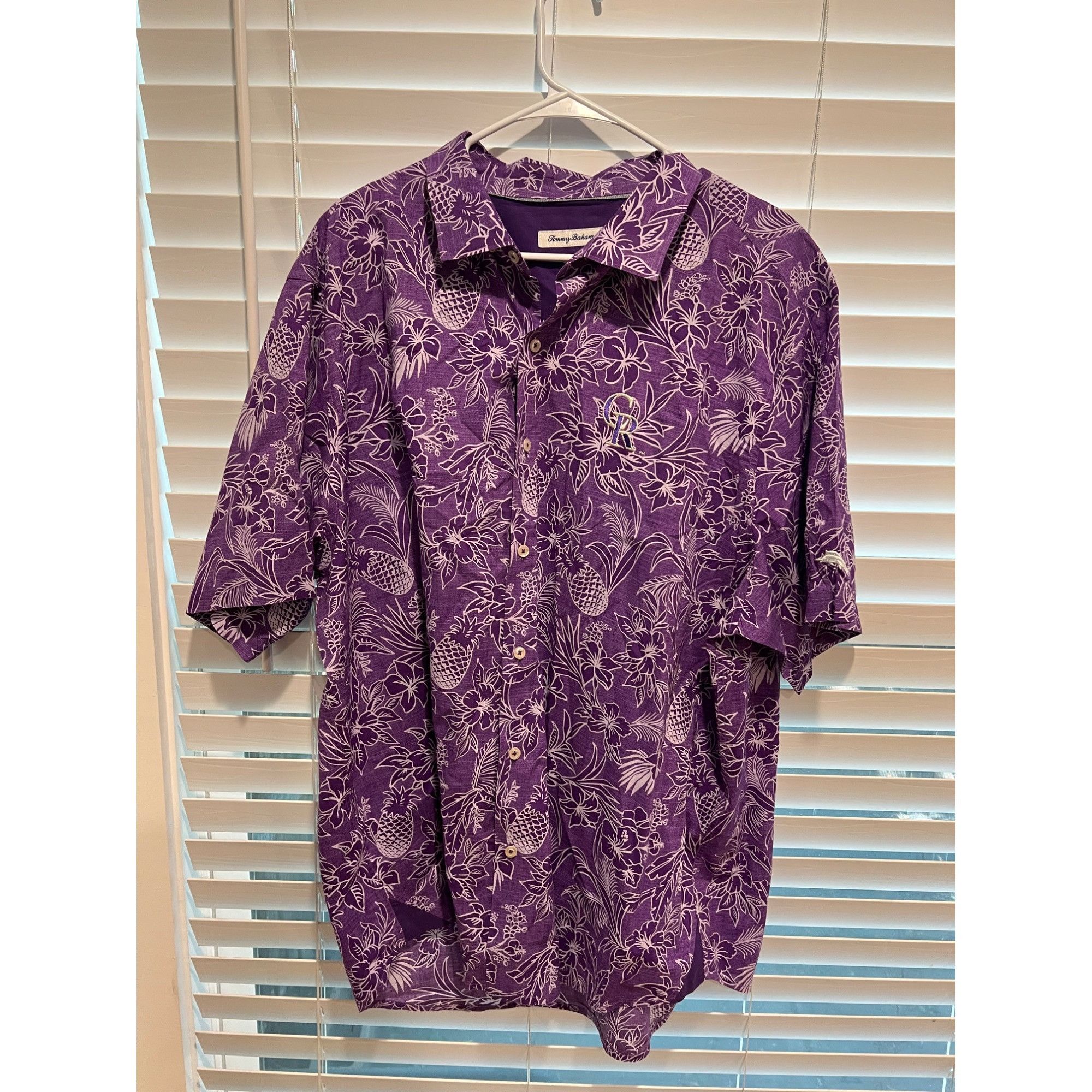 Tommy Bahama Tommy Bahama Colorado Rockies Short Sleeve Button Up Shirt - Size US XXL / EU 58 / 5 - 1 Thumbnail