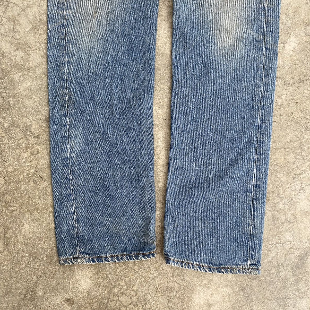 Levi's Size 32x34.5 Vintage 1998 Levis 501 Faded Blue Denim Jeans Size US 32 / EU 48 - 6 Thumbnail