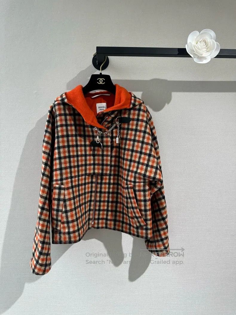 Hermes Hermes Leather Detailing Short Hooded Coat - Autumn/Winter Size XS / US 0-2 / IT 36-38 - 1 Thumbnail