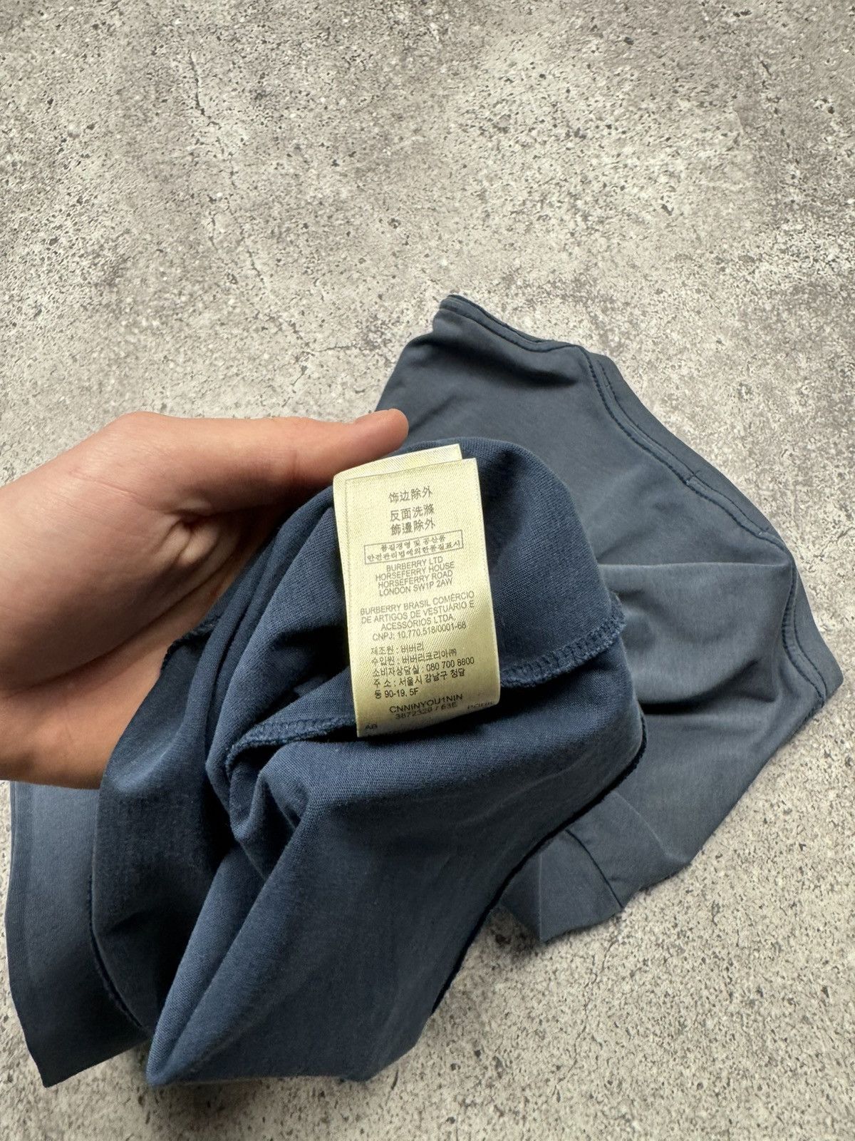 Burberry Crazy Vintage Y2K Faded Burberry Trashed T Shirt Logo Japan Size US L / EU 52-54 / 3 - 9 Thumbnail