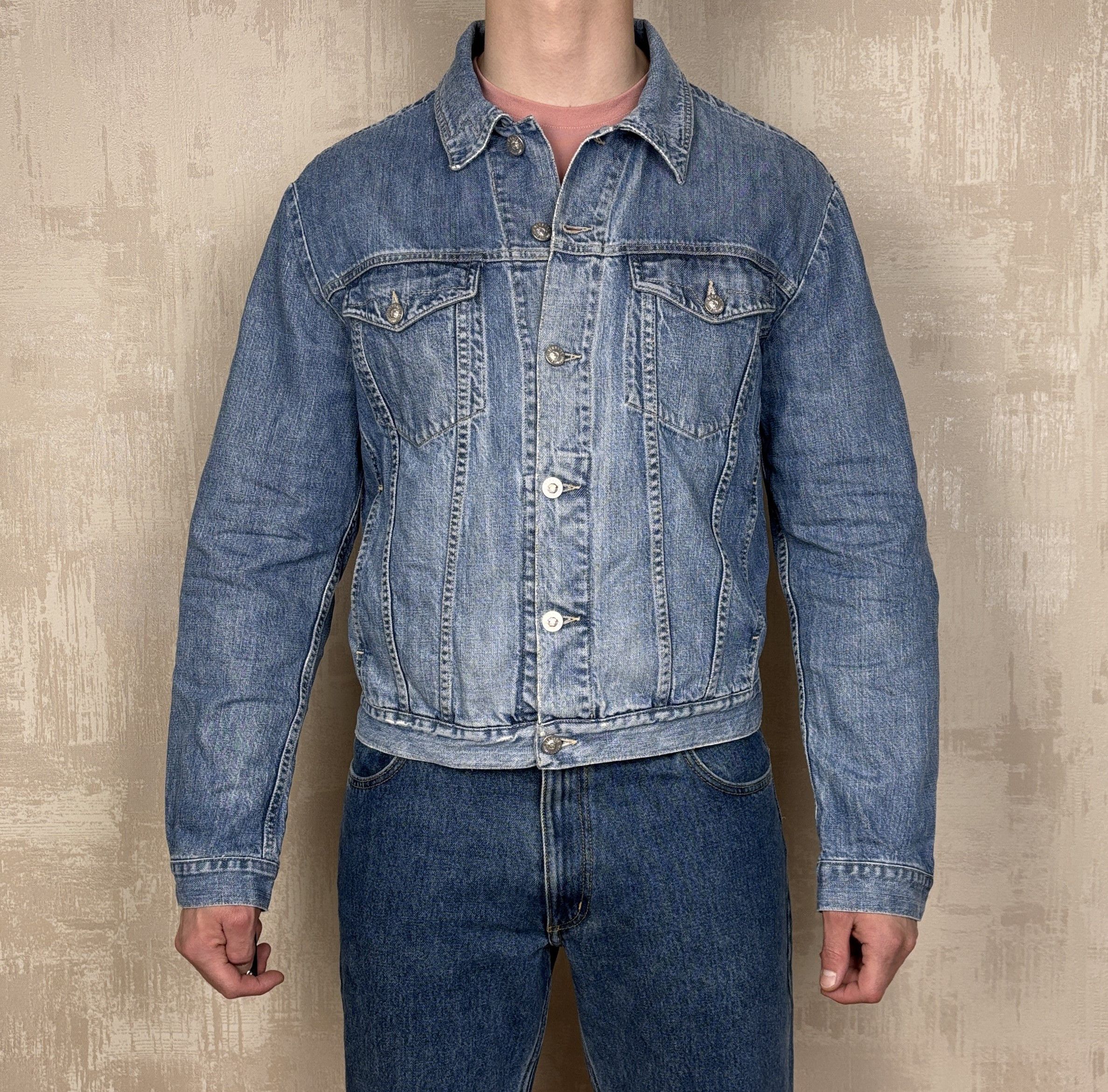 Versace 90's Versace Jeans Couture Denim Trucker Jacket Medusa Size US XL / EU 56 / 4 - 2 Thumbnail