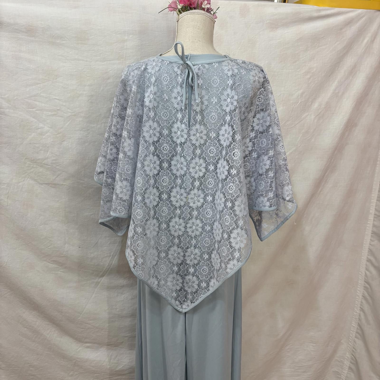 Other Vtg 70s powder blue lace capelet empire waist maxi dress Size M / US 6-8 / IT 42-44 - 3 Thumbnail