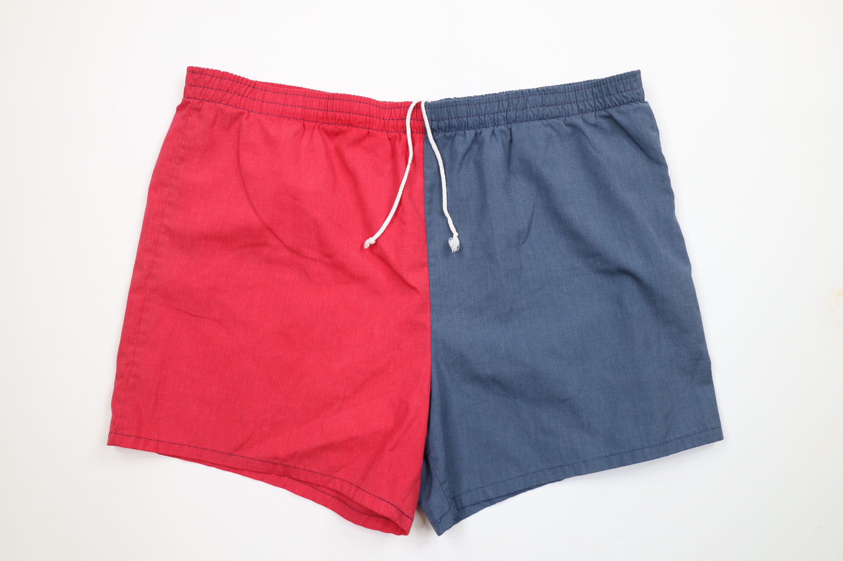 Vintage Vintage 70s Streetwear Block Lined Running Short Shorts USA Size US 36 / EU 52 - 1 Thumbnail