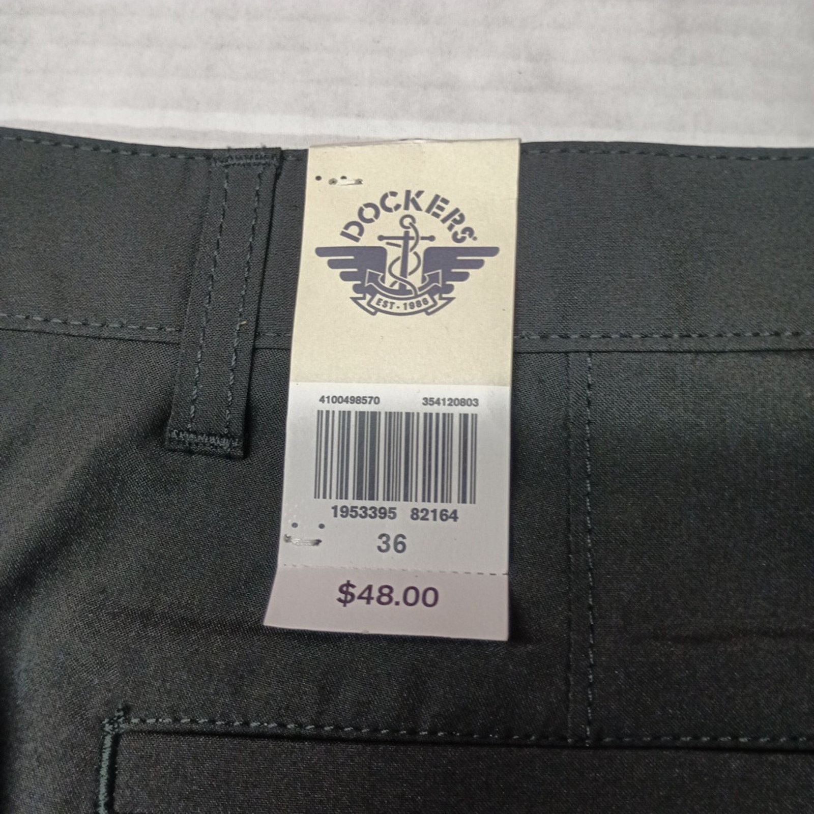 Dockers Dockers Perfect Shorts Men's 36 Black 10" Inseam Chino Size US 36 / EU 52 - 7 Thumbnail