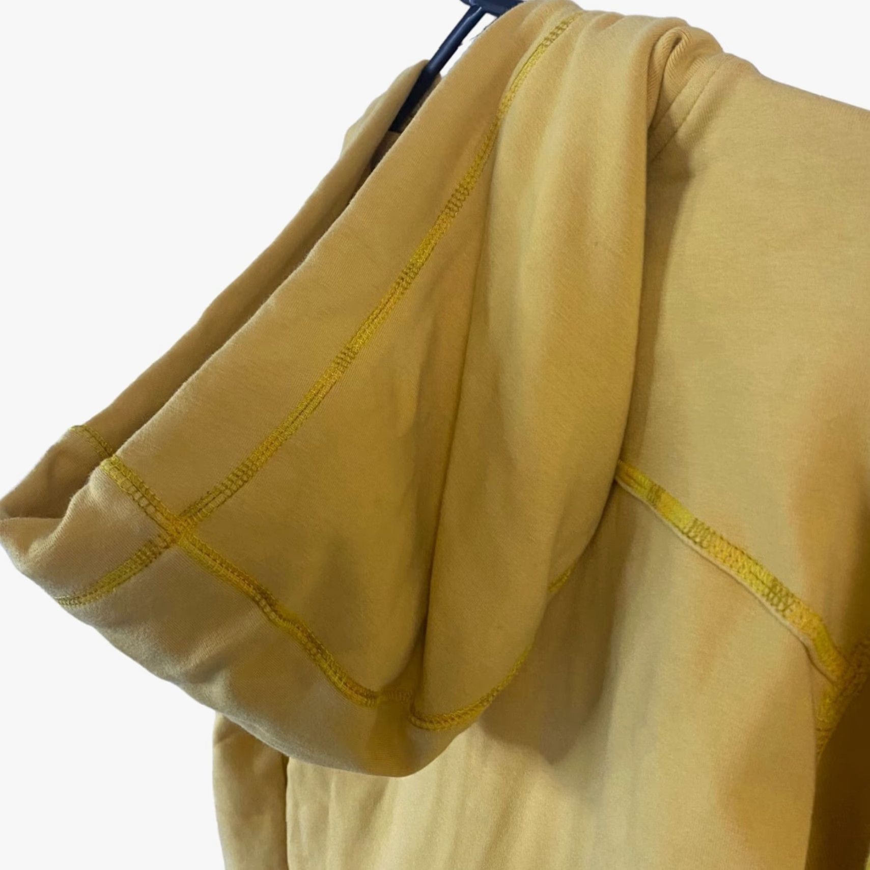 Oakley VINTAGE Oakley Hoodie Women's Small Yellow Y2K Graphic Full Zip Sweatshirt Long Sleeve Activewear Size S / US 4 / IT 40 - 6 Thumbnail