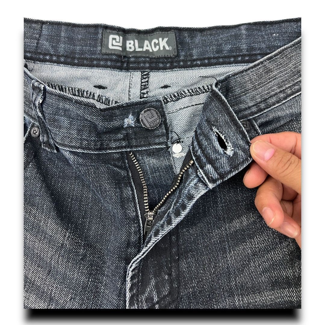 Designer BLACK JAPANESE BRAND DISTRESSED DISIGN DENIM JEANS Size US 34 / EU 50 - 7 Thumbnail