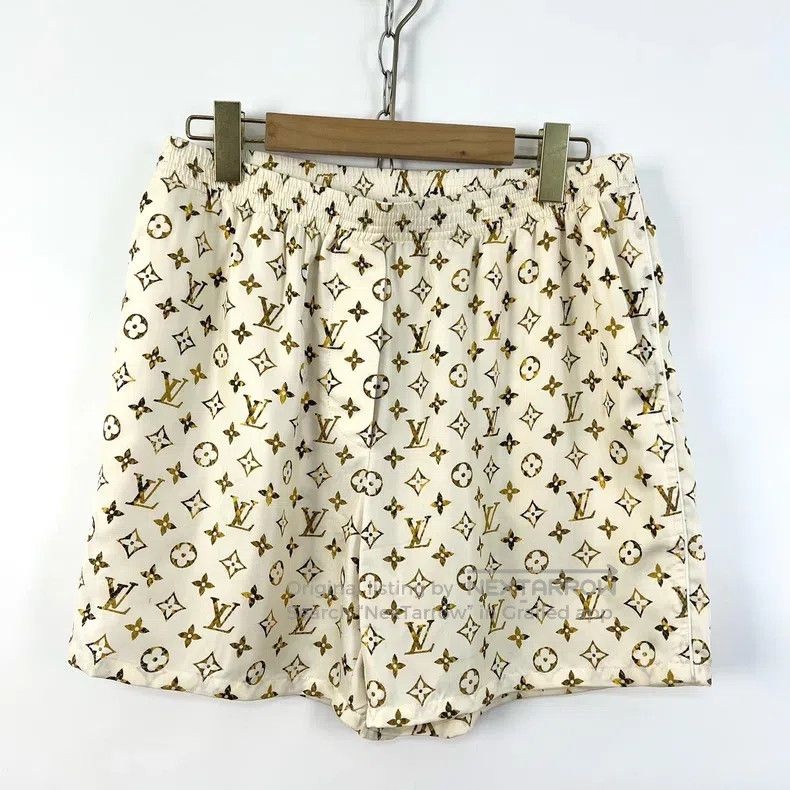 Louis Vuitton Louis Vuitton Presbyopia full print silk shorts Size US 40 / EU 56 - 1 Thumbnail