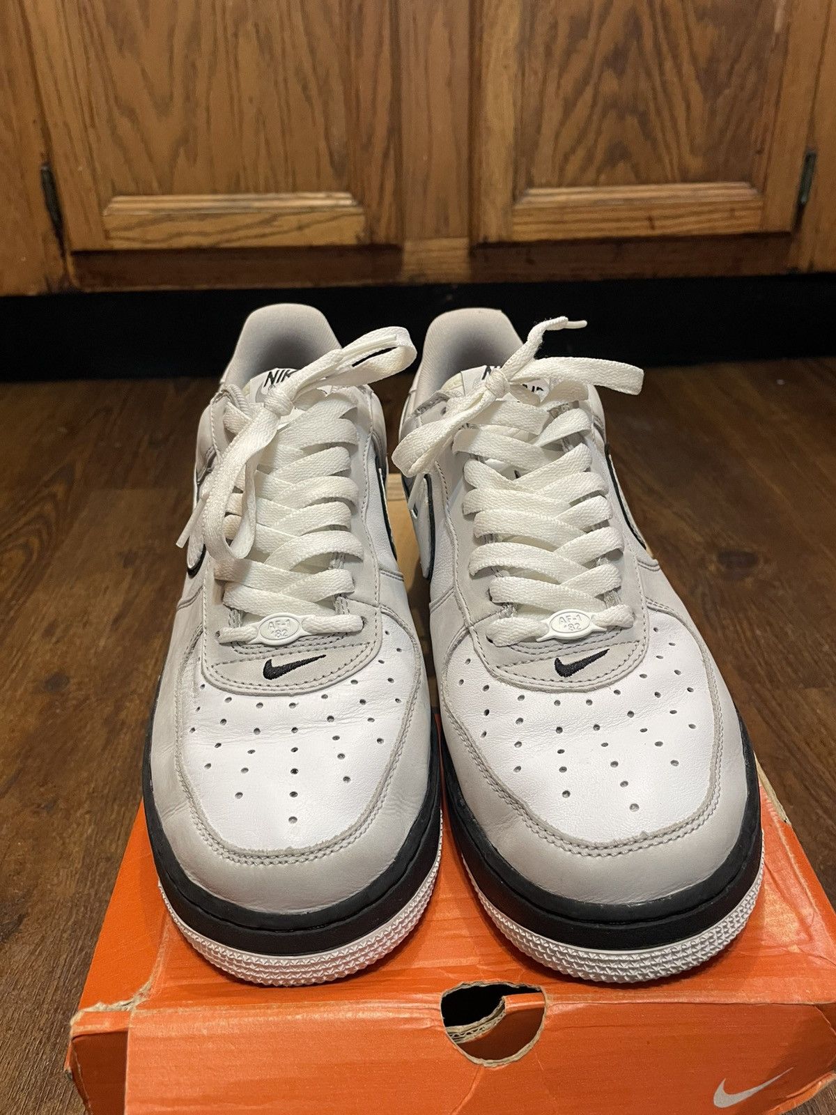 Nike × Vintage Nike Air Force 1 White JD Sports Black Neutal Grey 2005 Size US 9 / EU 42 - 2 Thumbnail