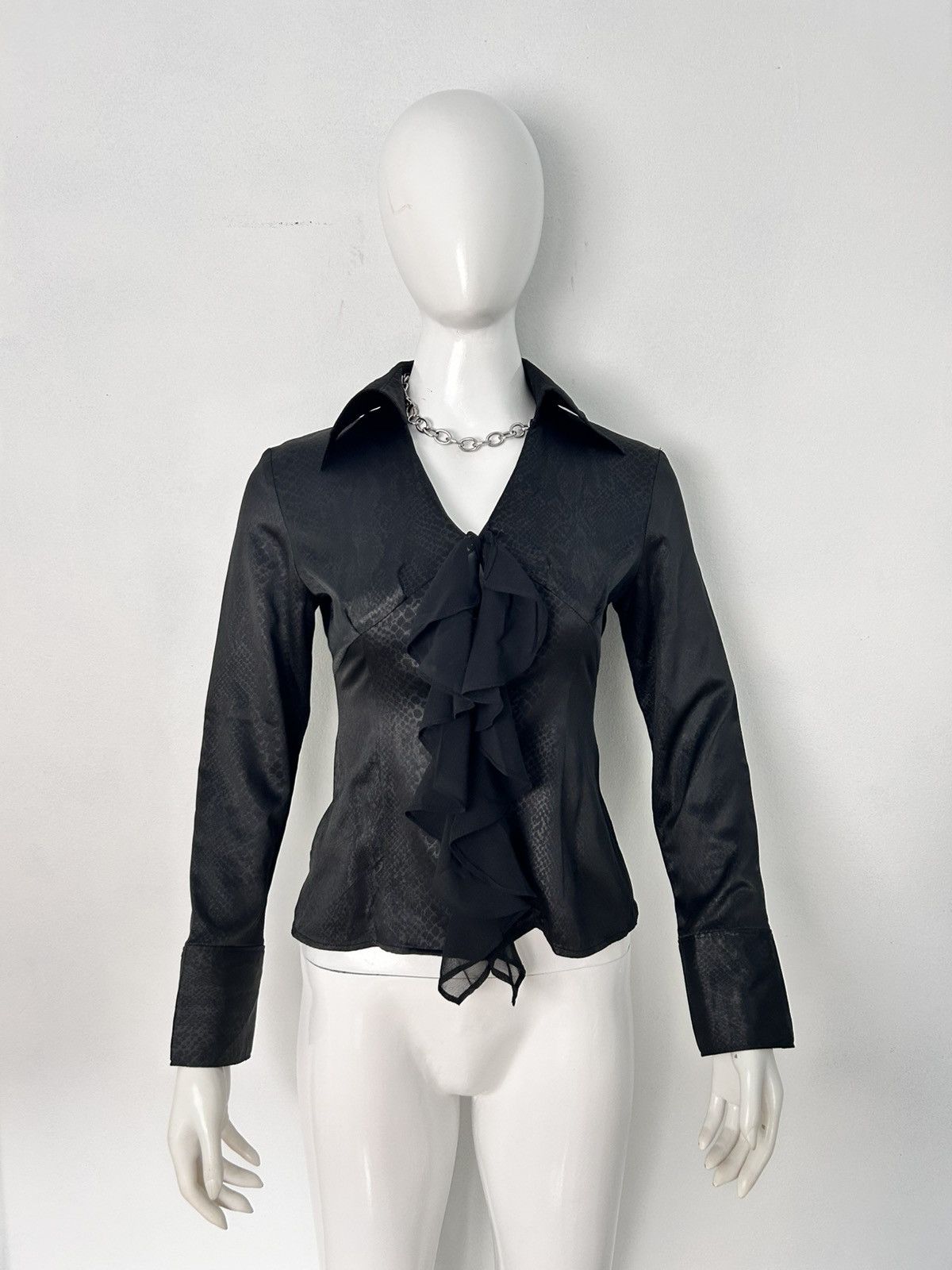 Vintage Vintage Y2K Black Ruffle Top Snake Skin Pattern Shirt Size M / US 6-8 / IT 42-44 - 1 Thumbnail