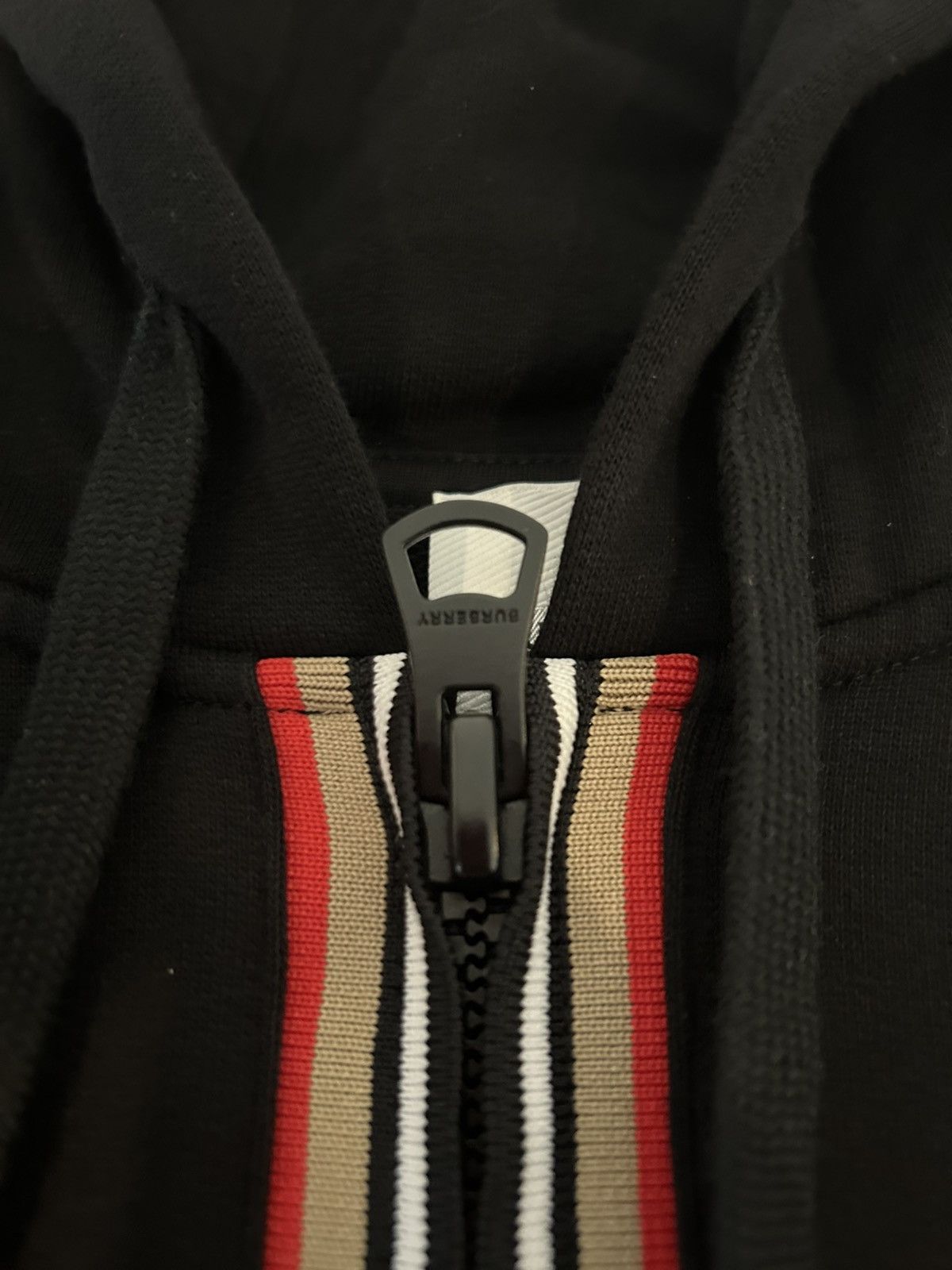 Burberry Burberry Stripe Zip up Hoodie Black Size US M / EU 48-50 / 2 - 5 Thumbnail