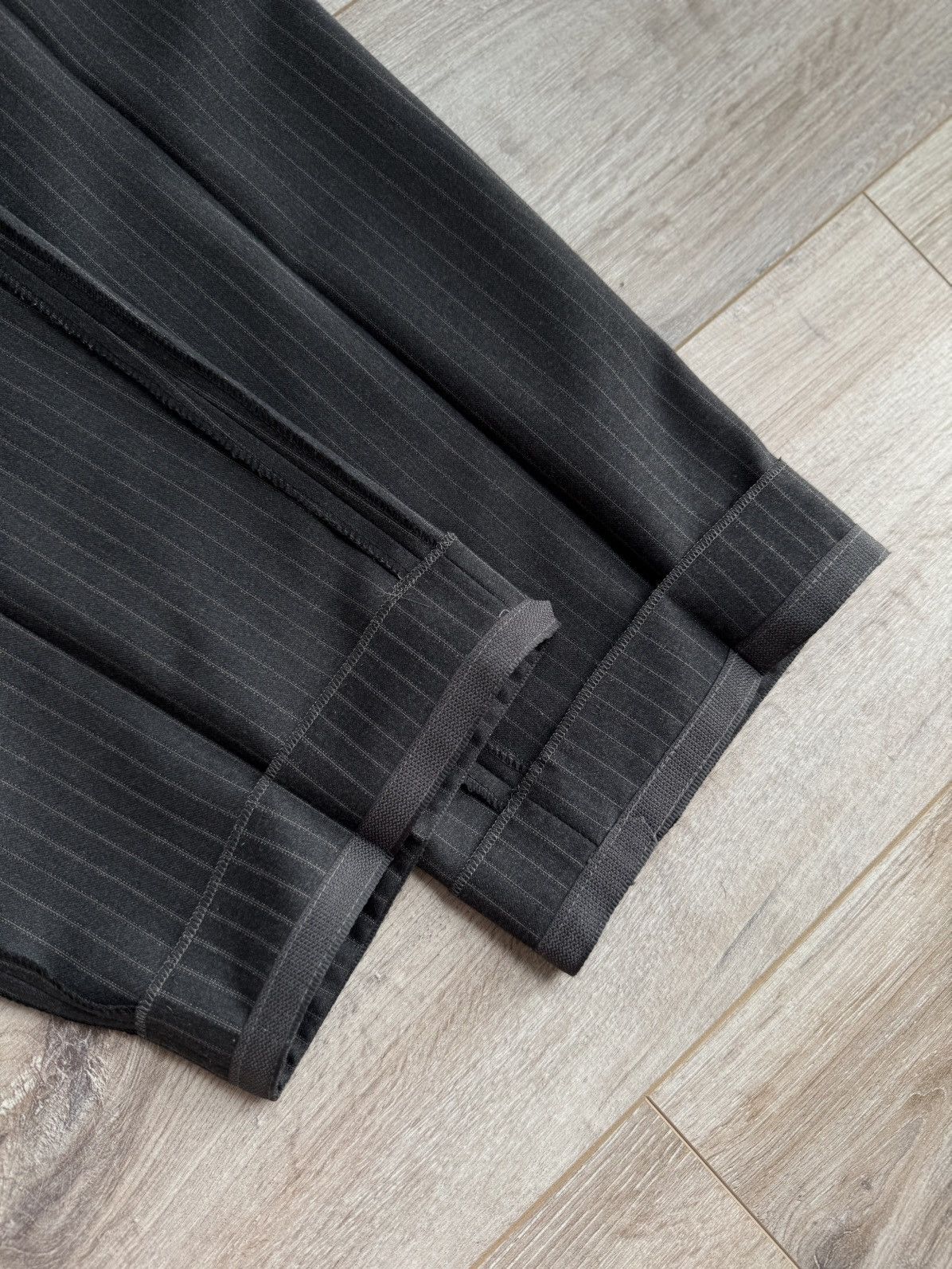 Ermenegildo Zegna Zegna Suit 3 Button Charcoal Pinstripe Wool Classic Fit Size 52L - 15 Thumbnail