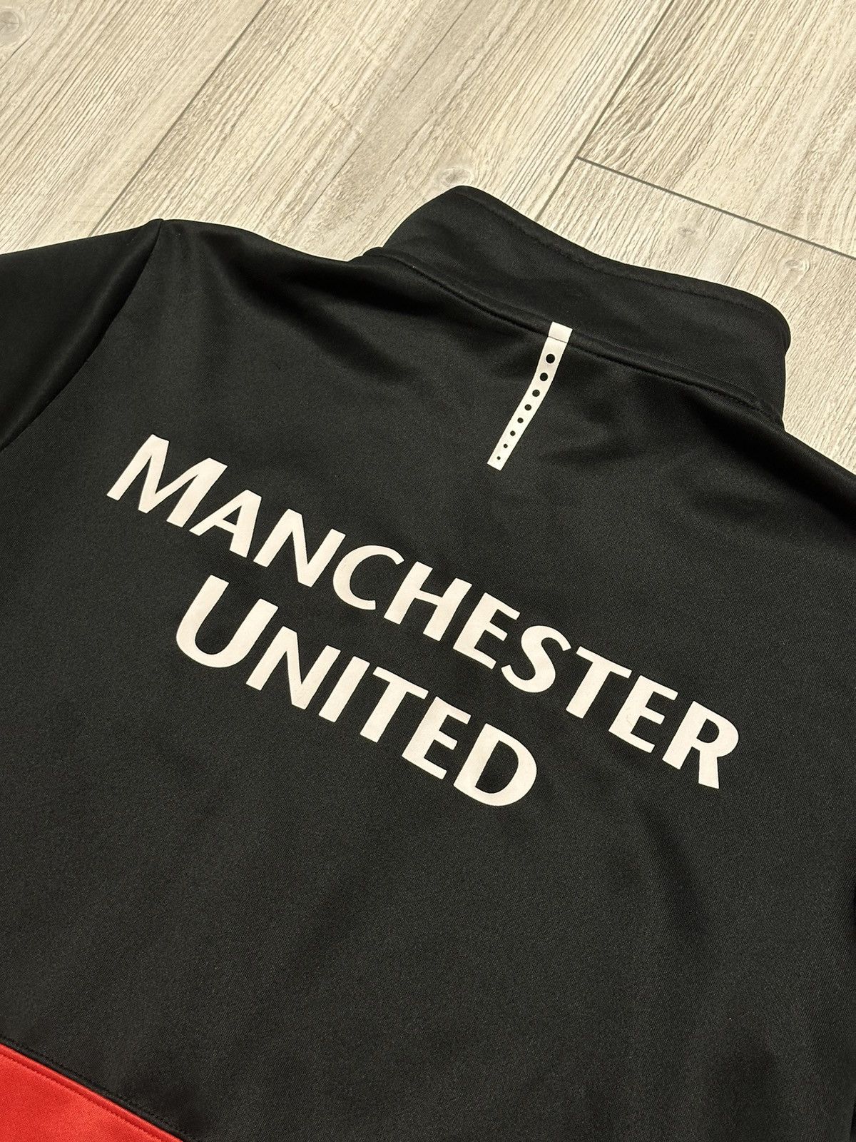 Vintage Nike Manchester United Vintage 2009-2010 Zip Jacket Size US M / EU 48-50 / 2 - 7 Thumbnail