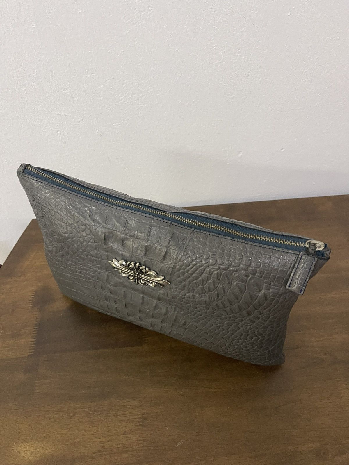 Leather Croc Embossed Clutch Bag with cross Size ONE SIZE - 3 Thumbnail