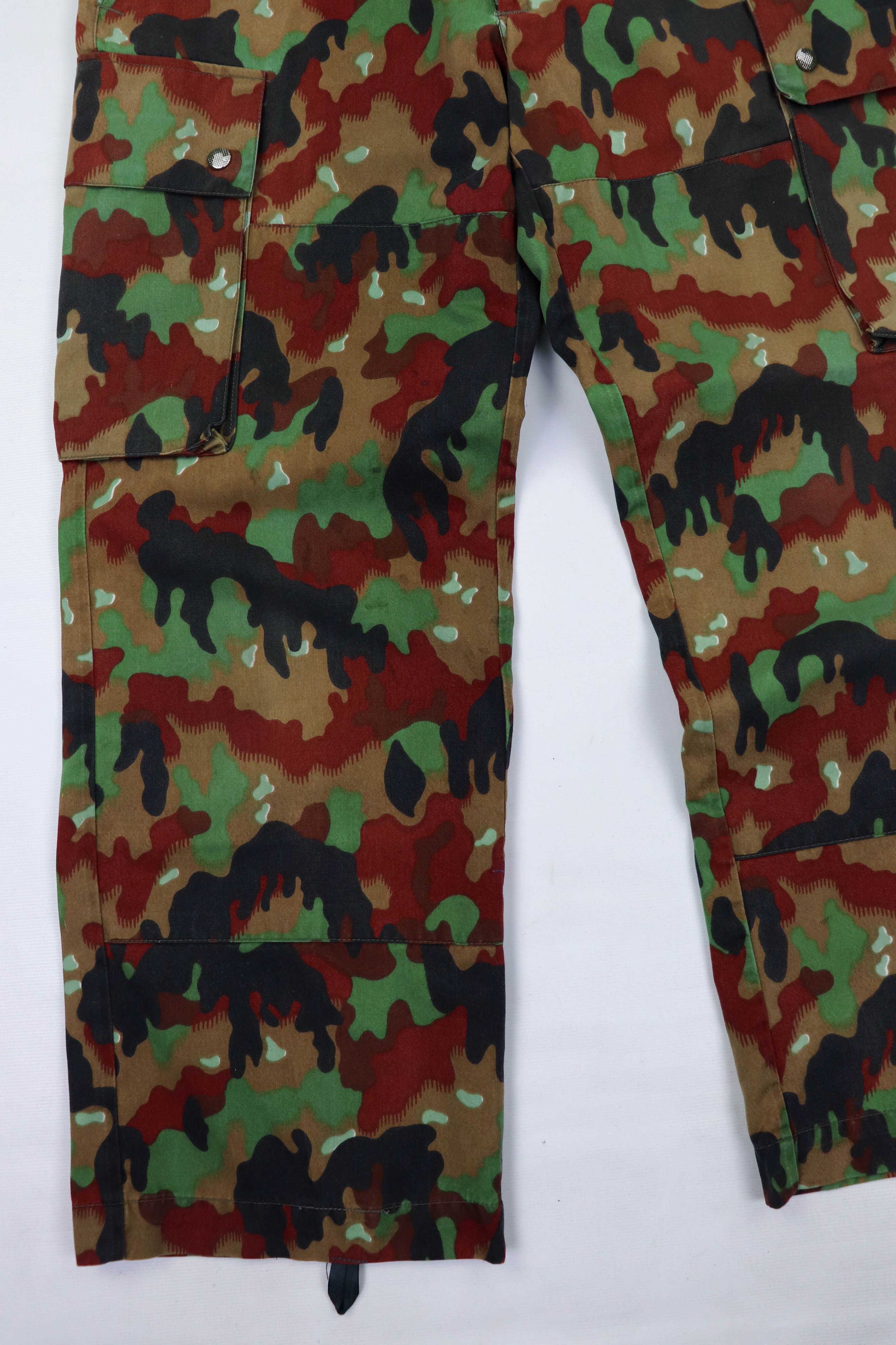 Vintage Vintage 90s Swiss Army Camouflage Cargo Pants Size US 32 / EU 48 - 4 Thumbnail