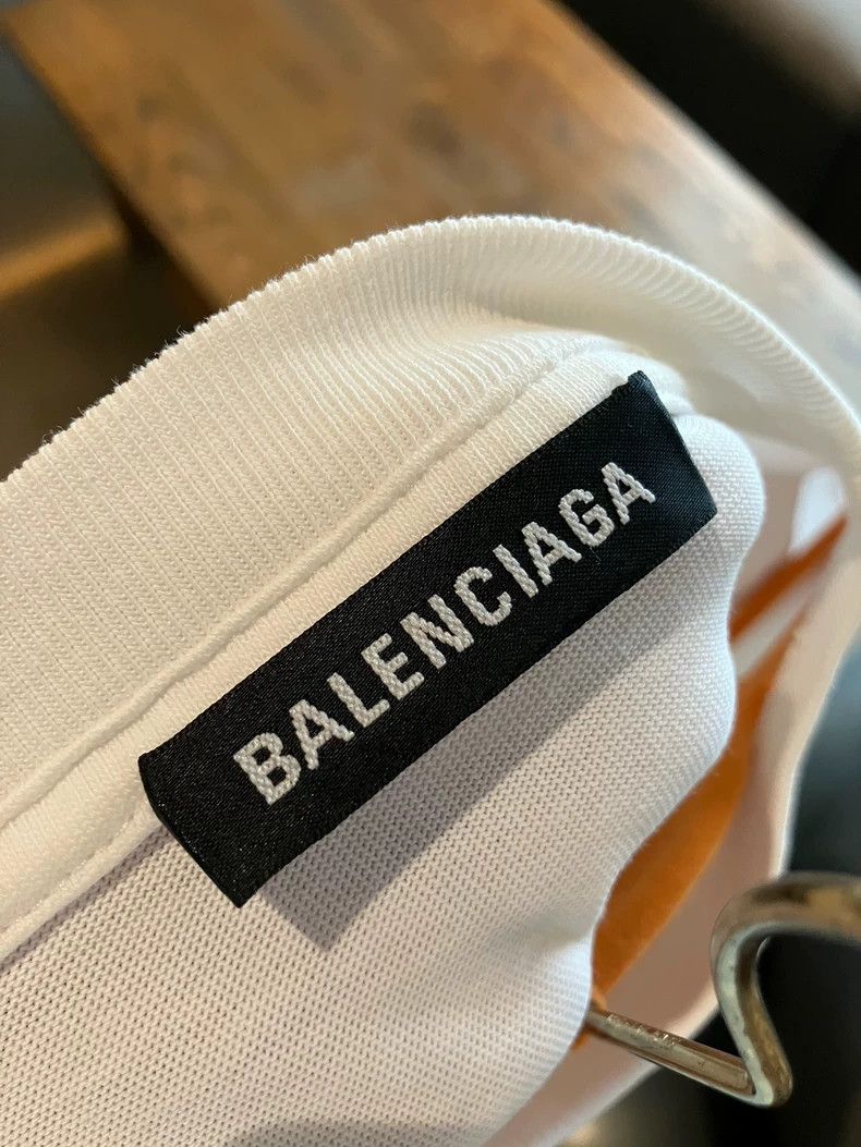 Balenciaga Balenciaga White MasterCard logo printed short sleeves Size US S / EU 44-46 / 1 - 5 Thumbnail