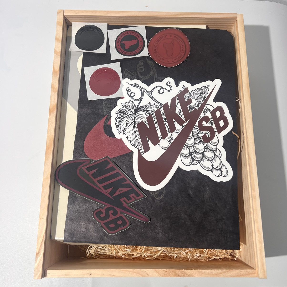 Nike NIKE SB dunk low pro riot skatestore special box F&F Size US 11.5 / EU 44-45 - 8 Thumbnail