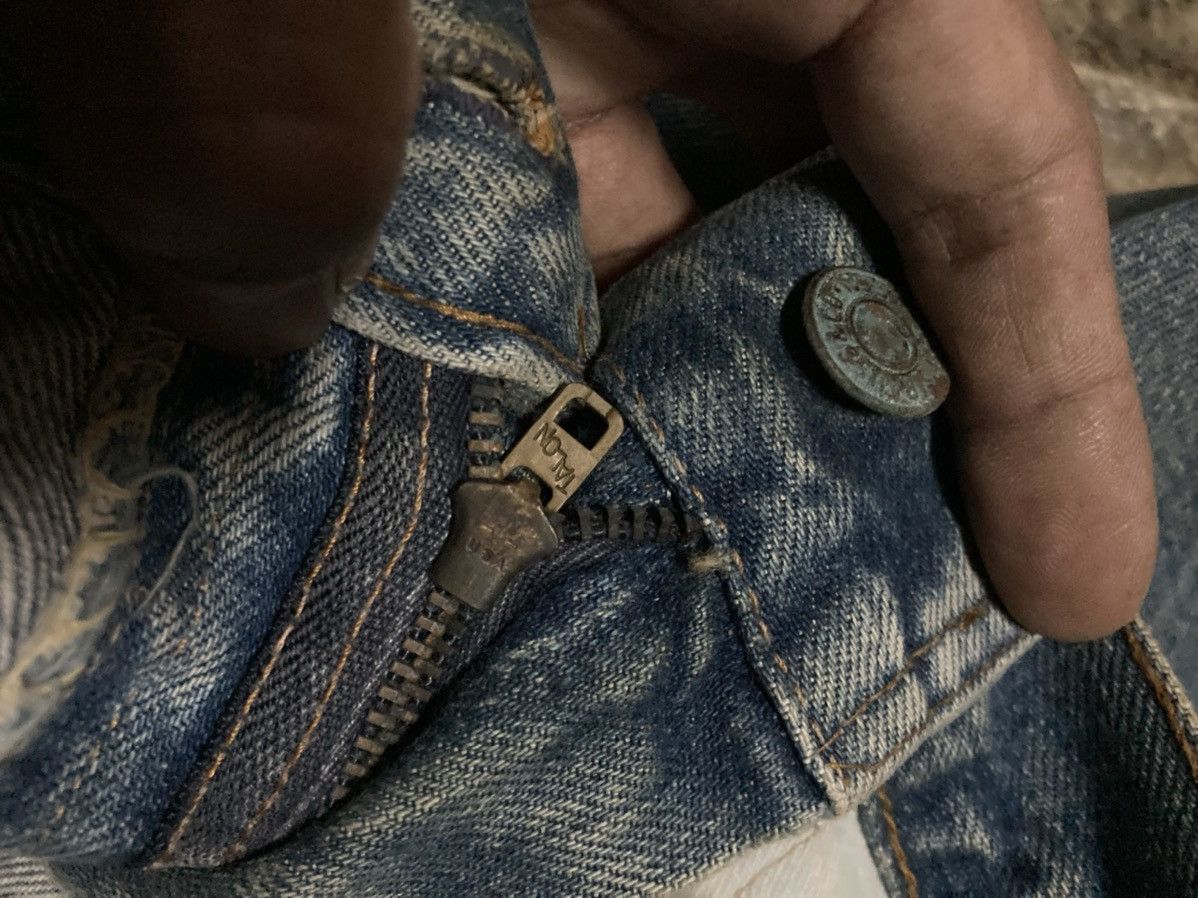 Levi's × Vintage Vintage Levi’s 505-0217 Single Black V Bold Size US 32 / EU 48 - 10 Thumbnail