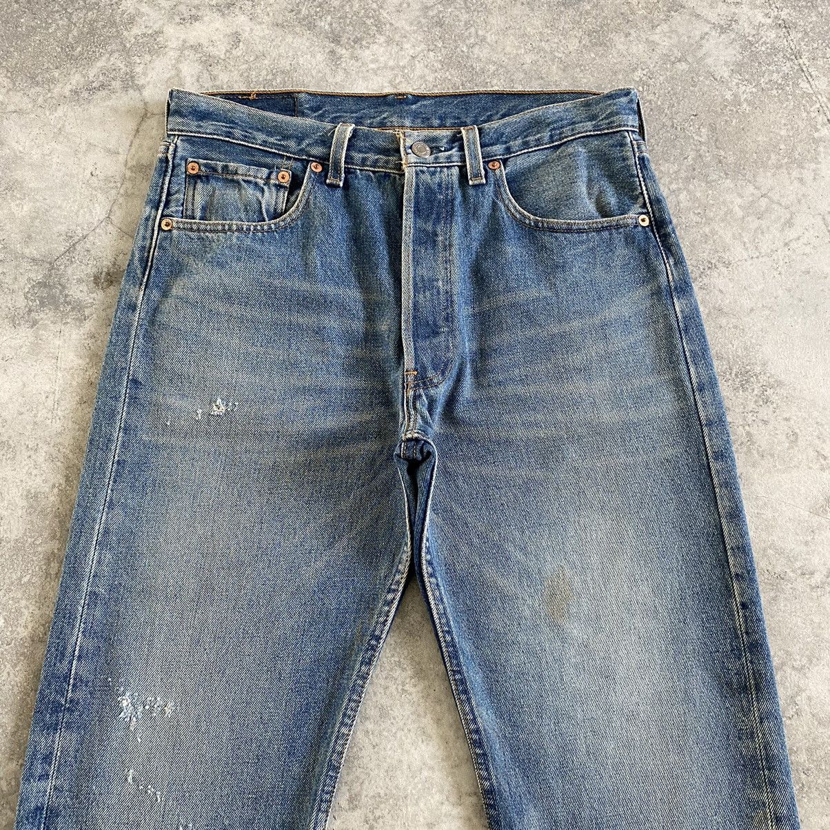 Levi's Vintage 1996 Levi’s 501 Faded Blue Ripped Denim Jeans Size US 31 - 3 Thumbnail