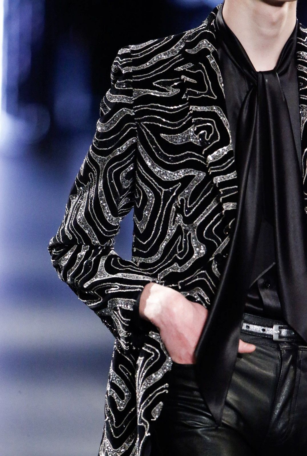 Saint Laurent Paris *RARE* Saint Laurent Paris AW15 Sequin Glitter Blazer Size US S / EU 44-46 / 1 - 2 Thumbnail