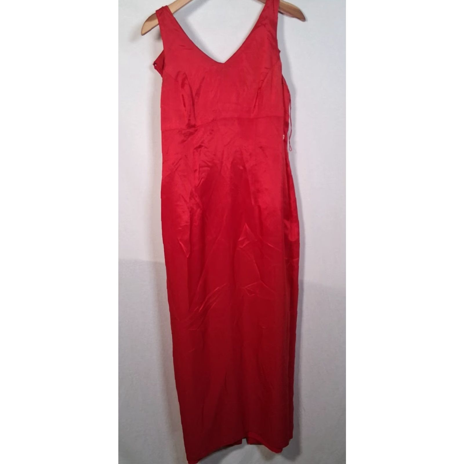 Donna Morgan VINTAGE Donna Morgan Evening Gown Dress Size 8 Red Sleeveless Long Beaded Dress Woman Size M / US 6-8 / IT 42-44 - 3 Thumbnail