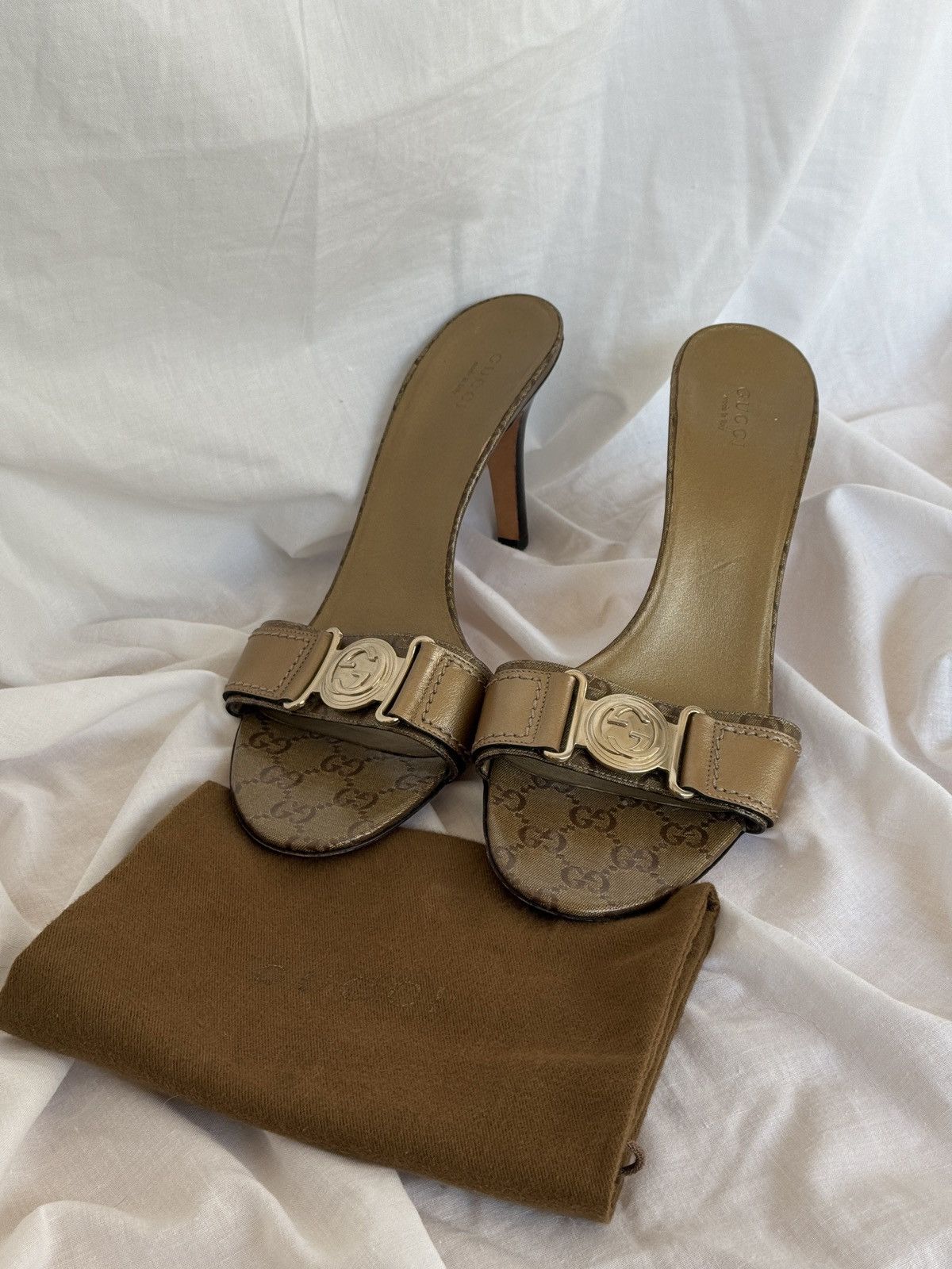 Gucci Gucci Metallic Gold Monogram GG Mules Size US 10 / IT 40 - 2 Thumbnail