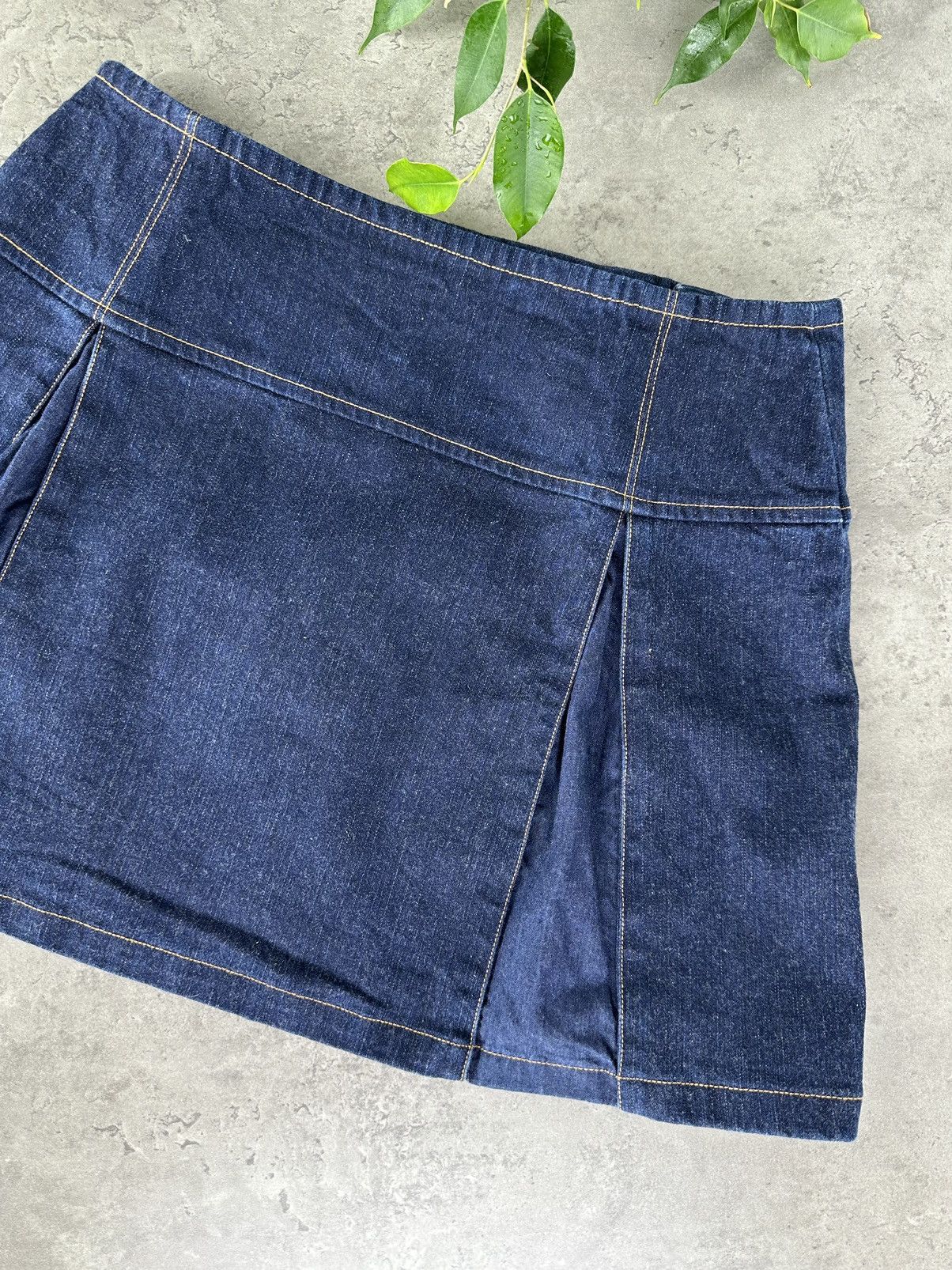 Custo Barcelona Custo Barcelona Mini Skirt Size 26" / US 2 / IT 38 - 7 Thumbnail