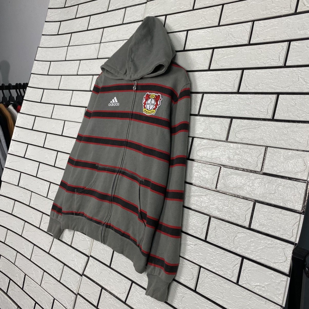 Adidas Vintage Hoodie Zipper Adidas Striped Bayer 04 Leverkusen Size US L / EU 52-54 / 3 - 3 Thumbnail