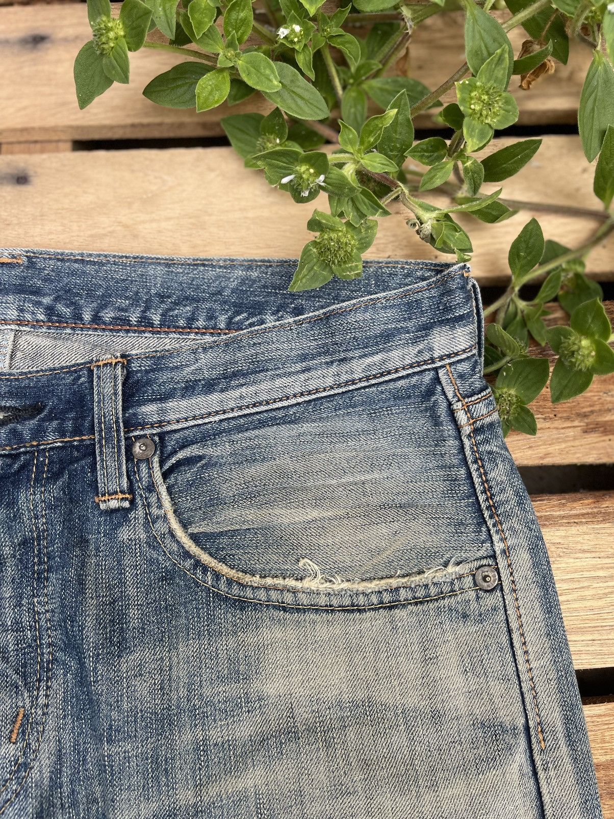 Edwin × Vintage Vintage Edwin 503 Distressed Faded Straight Cut Denim Jeans Size US 30 / EU 46 - 7 Thumbnail