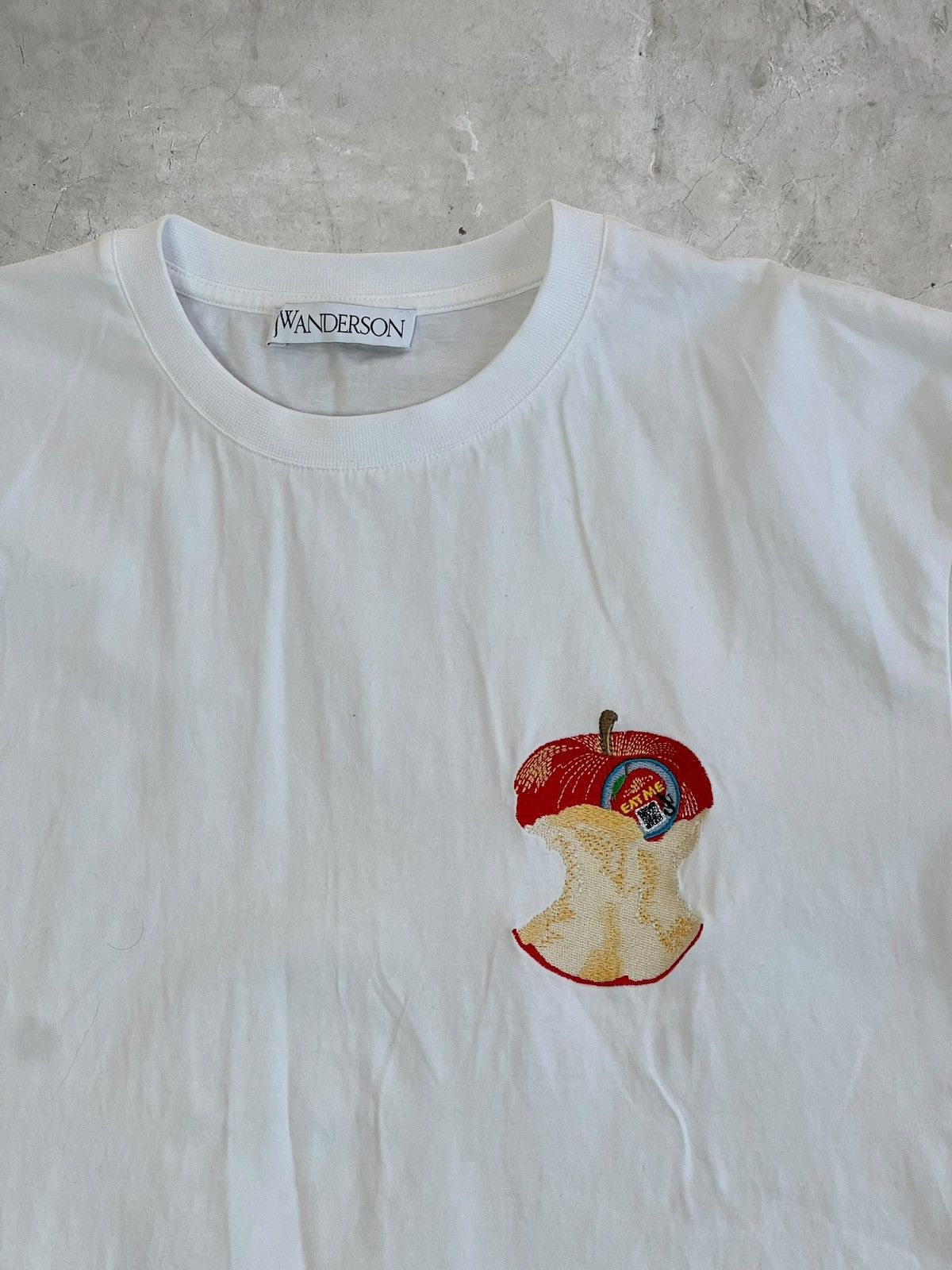 JW Anderson JW Anderson Apple Tee Size US S / EU 44-46 / 1 - 4 Thumbnail