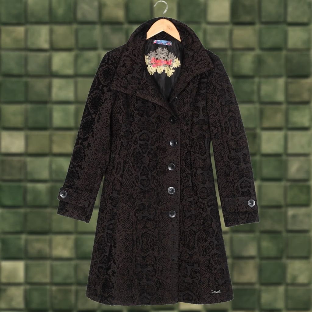 Desigual DESIGUAL Coat Snake Patterned Women Size 40 MJ5531 Overcoat Cardigan? (No new info) Size S / US 4 / IT 40 - 1 Thumbnail