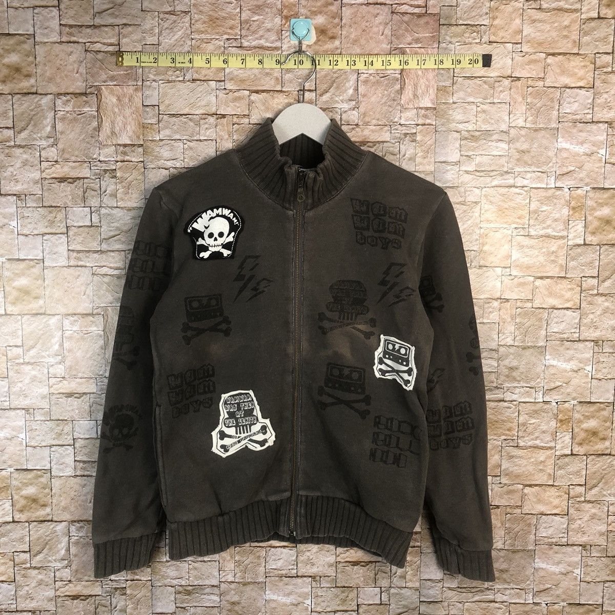 Japanese Brand × Vintage Wam Wam Skulls Brown Sweatshirt #A9 Size US S / EU 44-46 / 1 - 1 Thumbnail