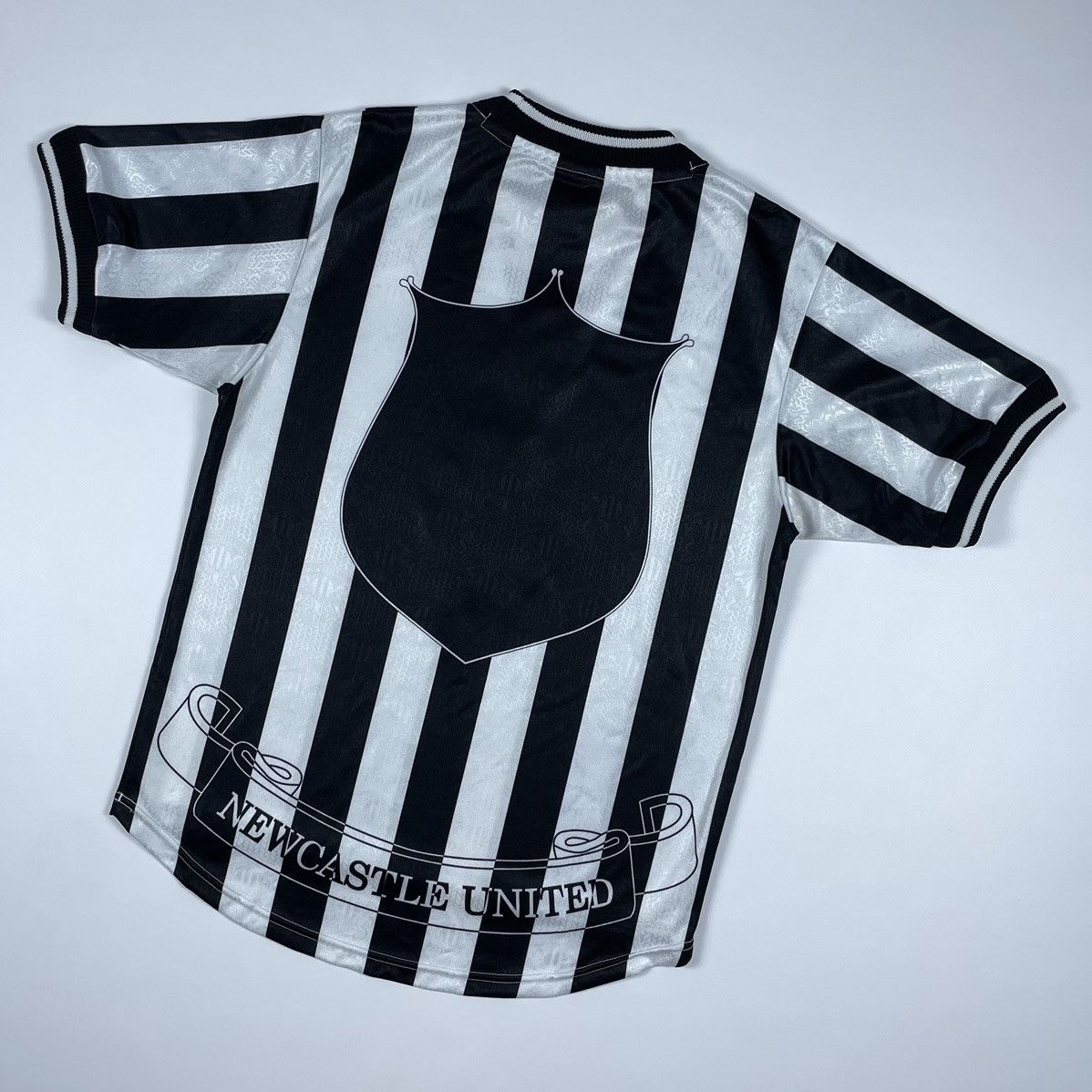 Vintage Newcastle United Vintage Soccer Jersey Home Football tee Size US M / EU 48-50 / 2 - 3 Thumbnail