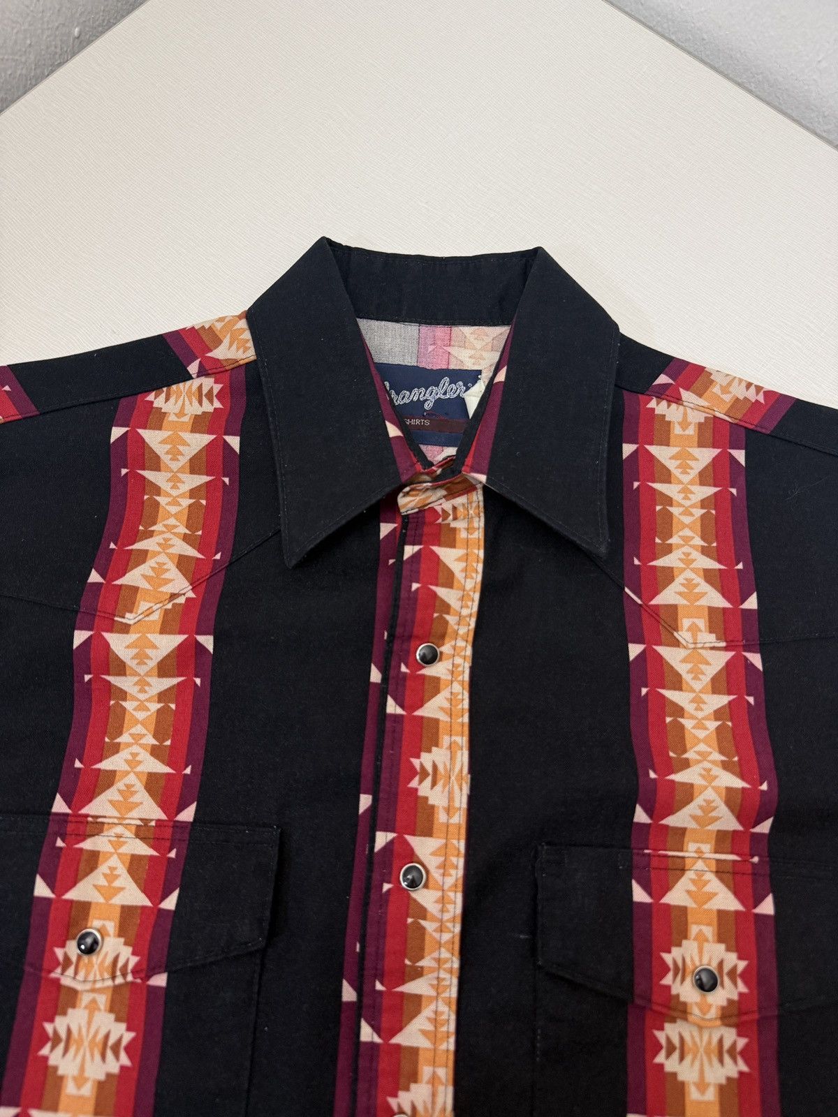 Wrangler Vtg 90s Wrangler Brushpopper Pearl Snap Western Aztec Sunset Size US L / EU 52-54 / 3 - 3 Thumbnail