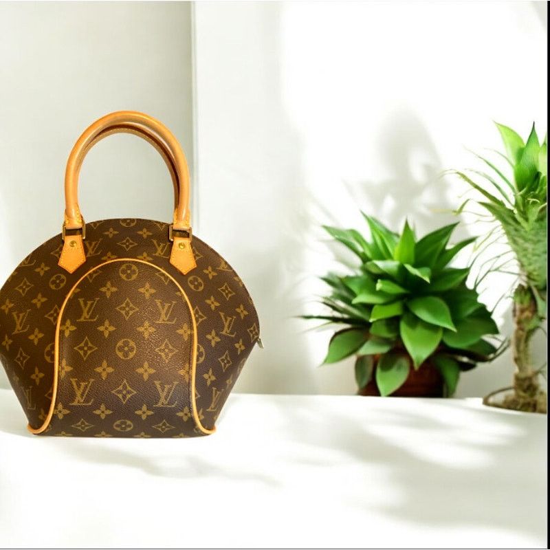 Louis Vuitton Louis Vuitton Ellipse PM Size ONE SIZE - 1 Thumbnail