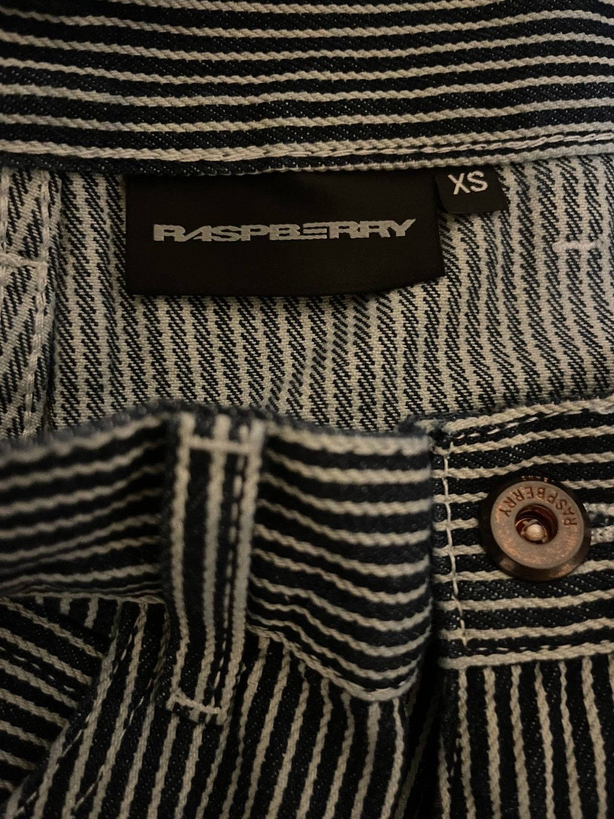 The GV Gallery Rasberry Hill Denim Jorts Size US 32 / EU 48 - 6 Thumbnail