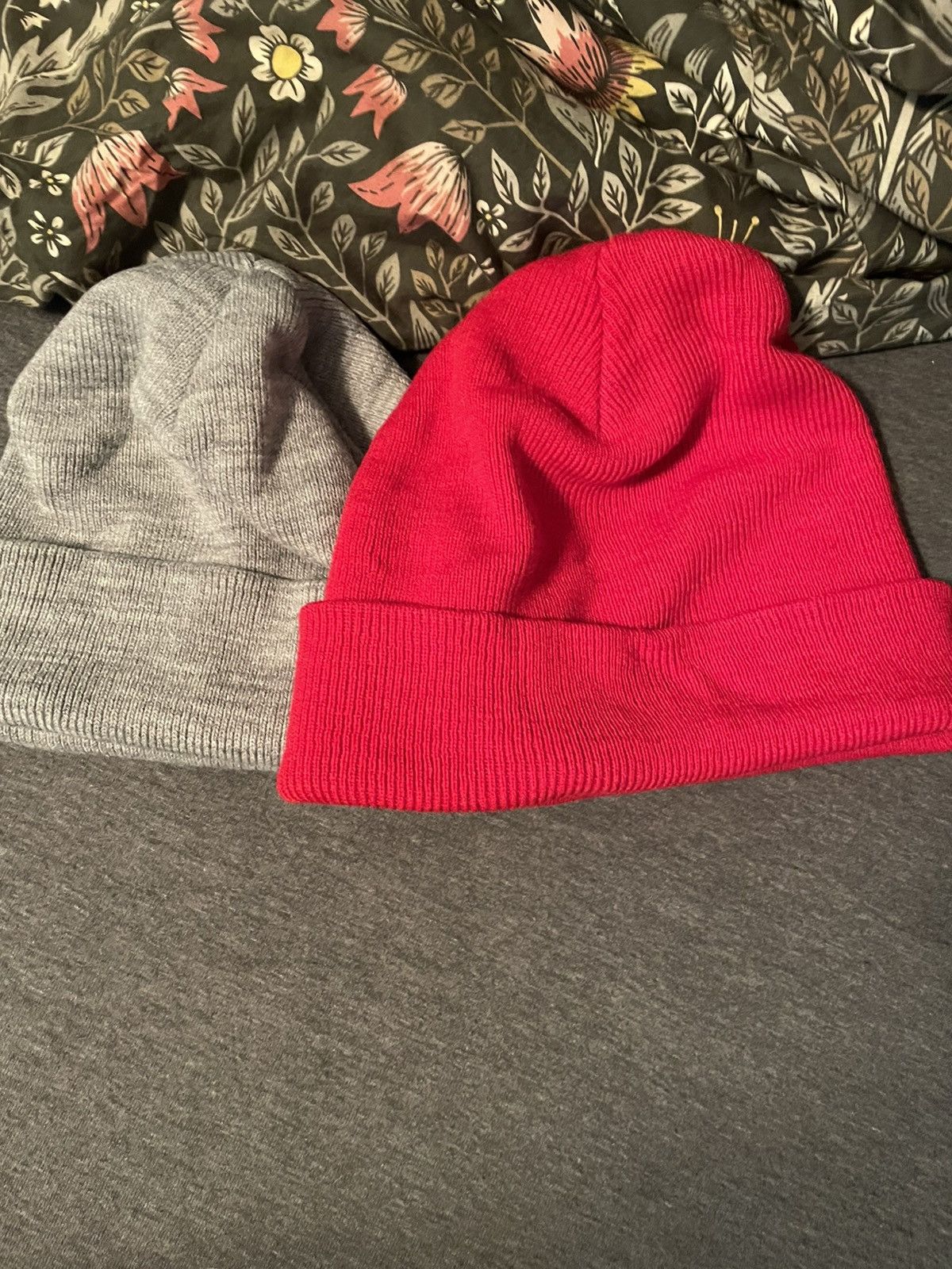 Carhartt Wip 3 chase beanies Size ONE SIZE - 2 Thumbnail