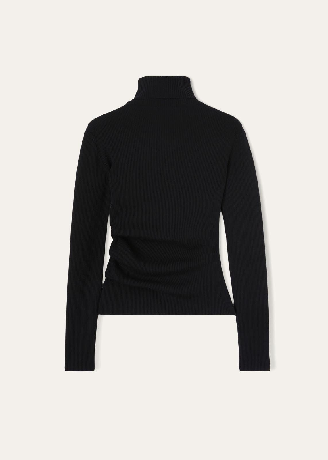o1srvl11e0824 Diavolezza Turtleneck Sweater in Black