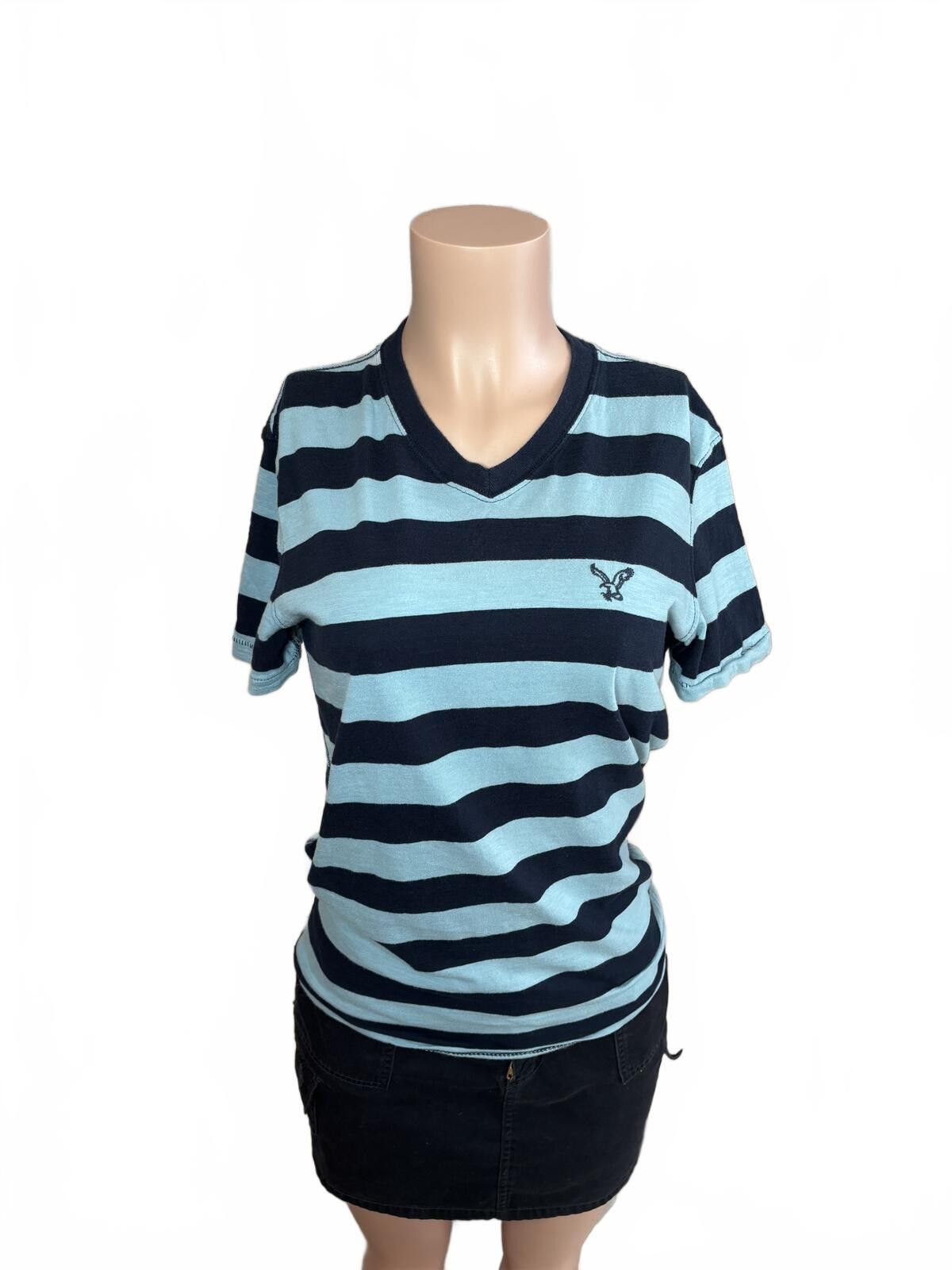 American Eagle Outfitters American Eagle Y2K Blue and Navy Striped V-Neck T-Shirt XS Size 32" / US 10 / IT 46 - 2 Thumbnail