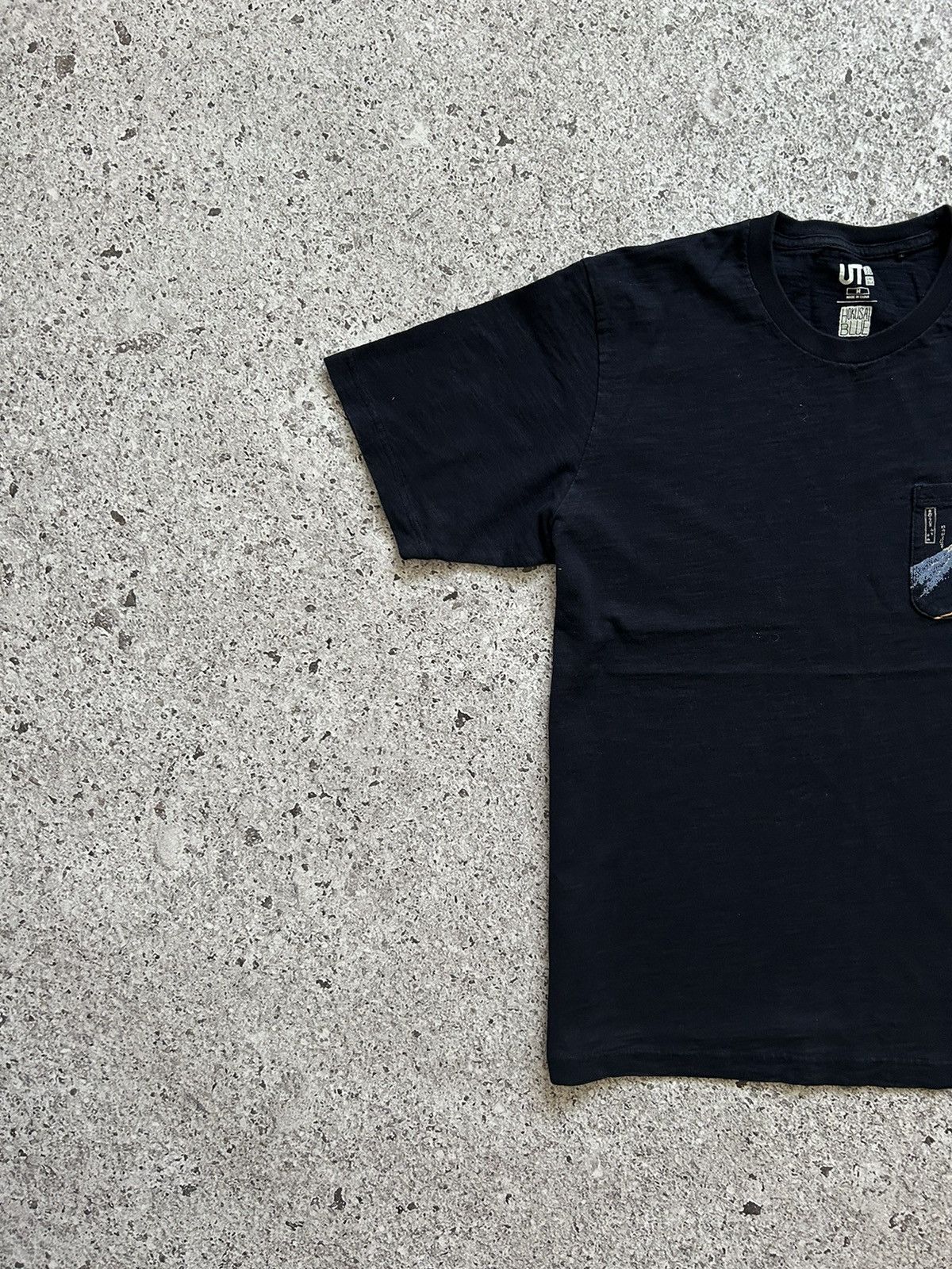 Japanese Brand × Uniqlo Uniqlo Hokusai Blue Japanese Brand Art T-Shirt Size US M / EU 48-50 / 2 - 2 Thumbnail