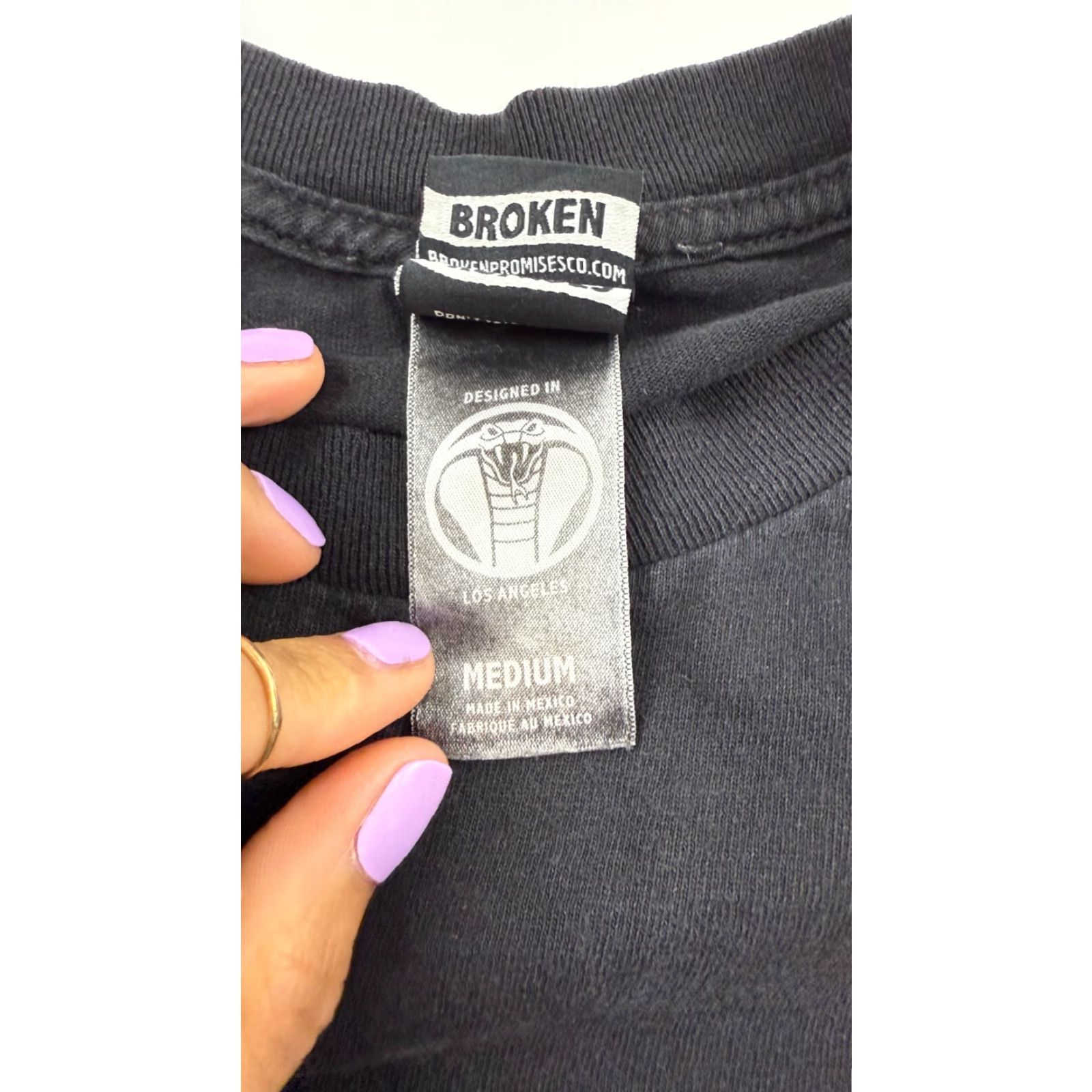 Broken Promises Co. Broken Promises Graphic T-Shirt Mens Medium Black Rose Short Sleeve Outdoor Tee Size US M / EU 48-50 / 2 - 6 Thumbnail