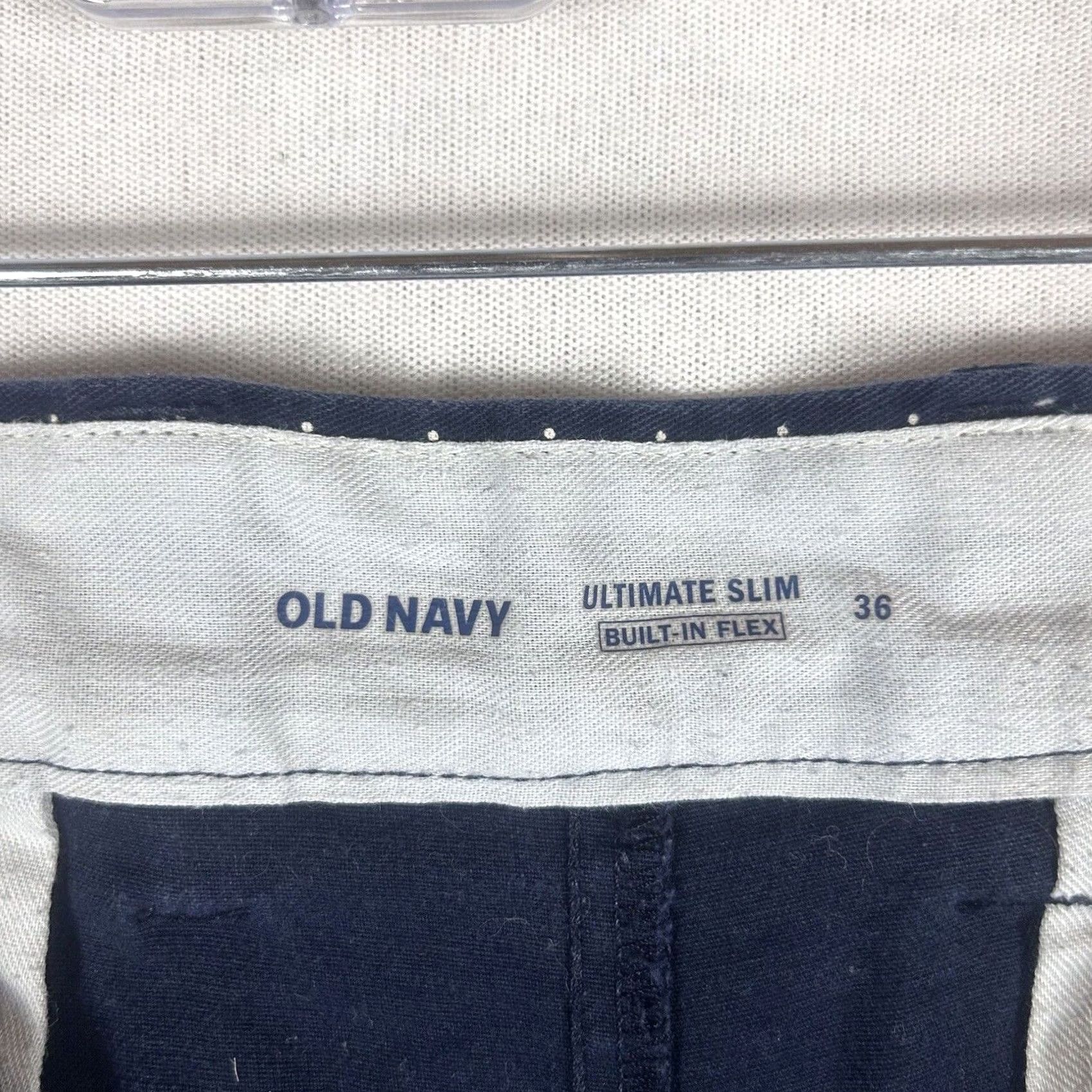 Old Navy Old Navy Shorts Slim Polka Dot Mens 36 Chino Casual Cotton Spandex Mid Rise Inseam 10in Size US 36 / EU 52 - 3 Thumbnail