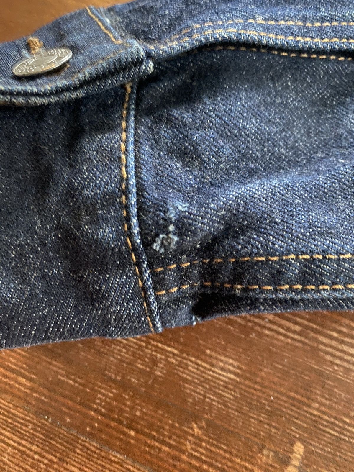 Guess × Vintage Vintage 80’s Guess Dark Blue Denim Jean Jacket Size US S / EU 44-46 / 1 - 15 Thumbnail