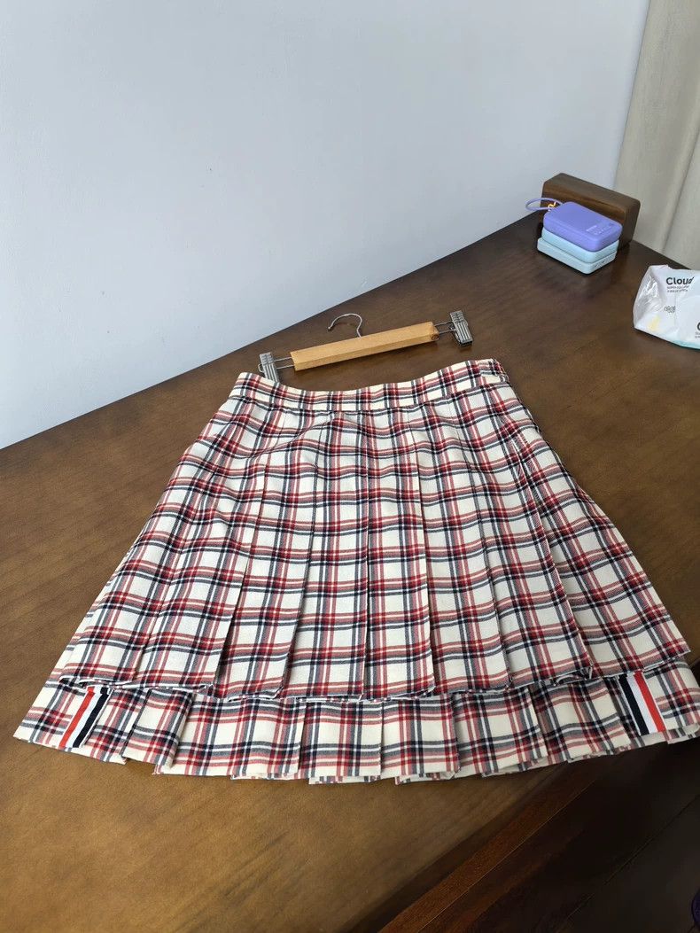 Thom Browne Thom Browne size40 A wool pleated skirt Size 39" - 1 Thumbnail