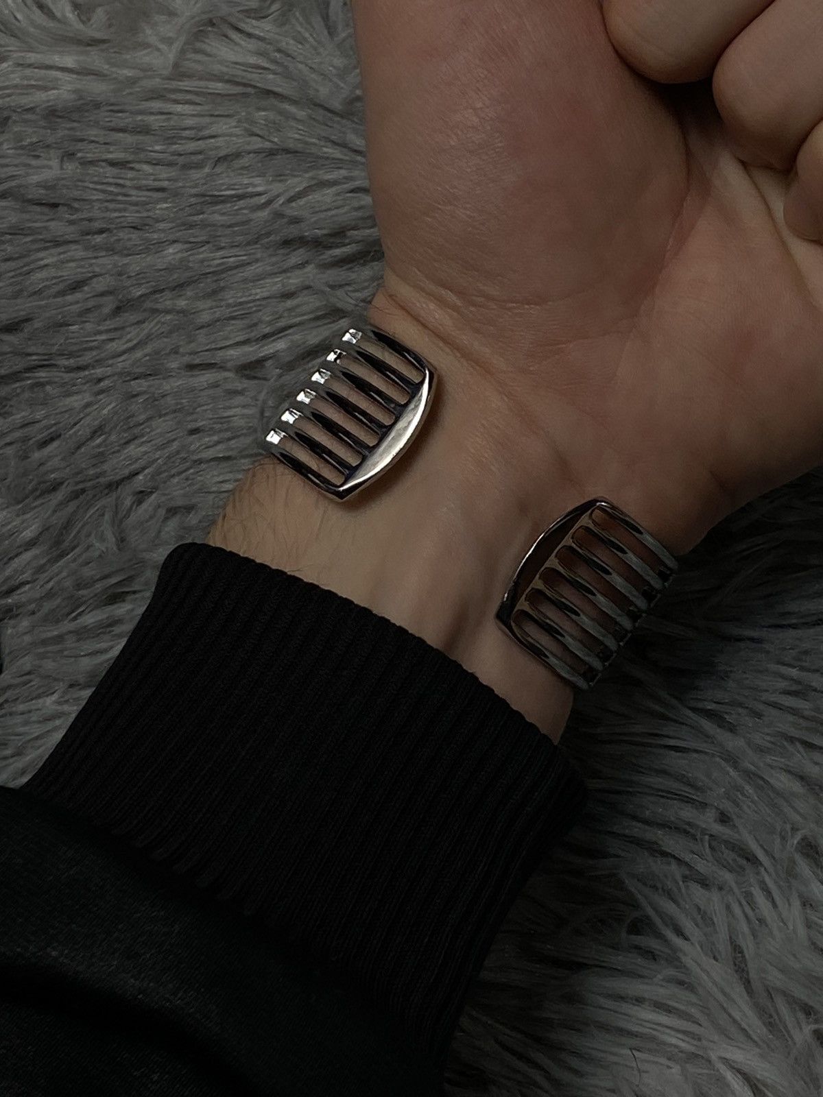 Jewelry Futuristic Silver Bracelet Watch - Japanese Brand Size ONE SIZE - 5 Thumbnail