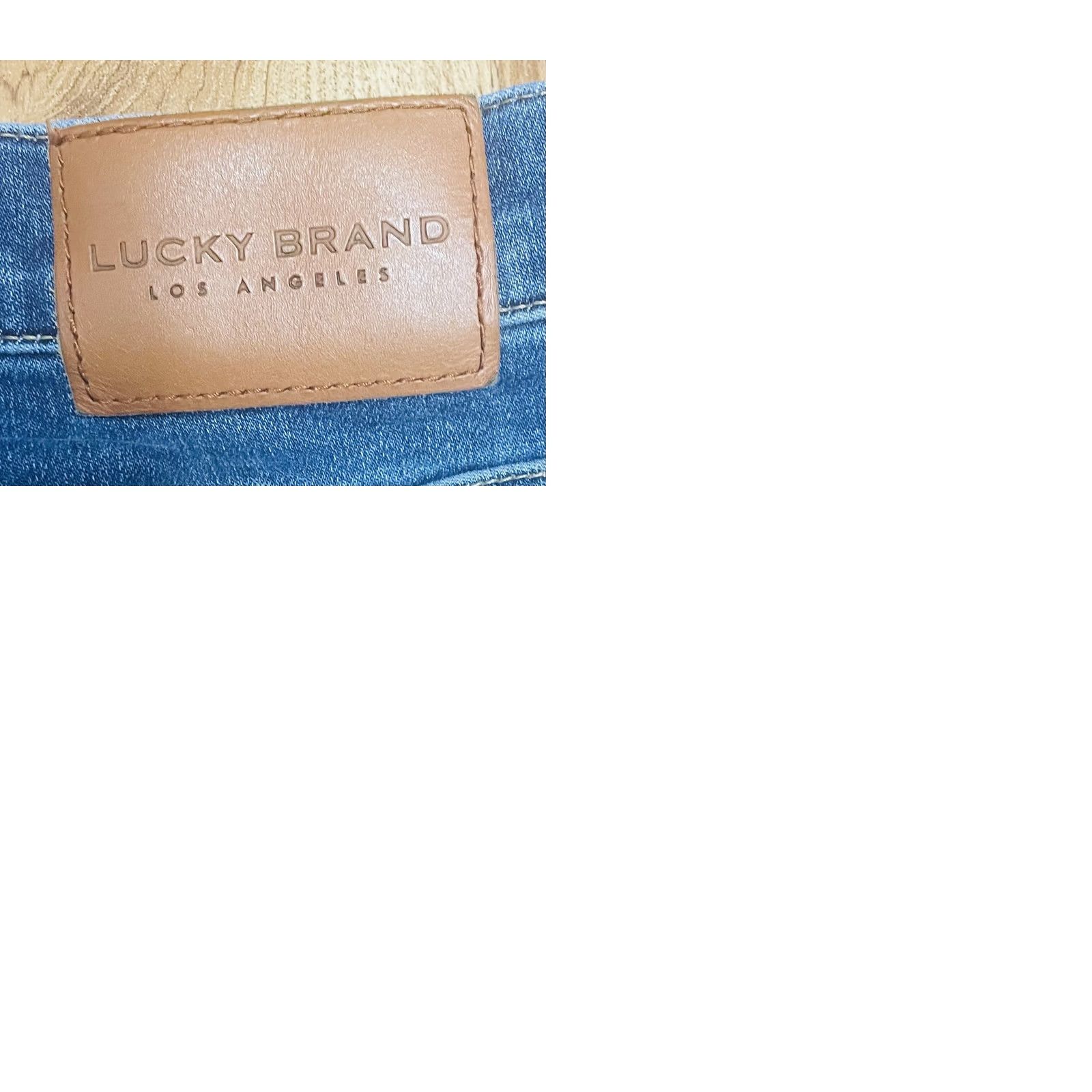 Lucky Brand LUCKY BRAND Women’s Los Angeles Denim Jeans 4 Blue Frayed Straight Leg Slim 24in Inseam 5-Pocket Baggy? No, Frayed not Distressed Size 27" / US 4 / IT 40 - 9 Thumbnail