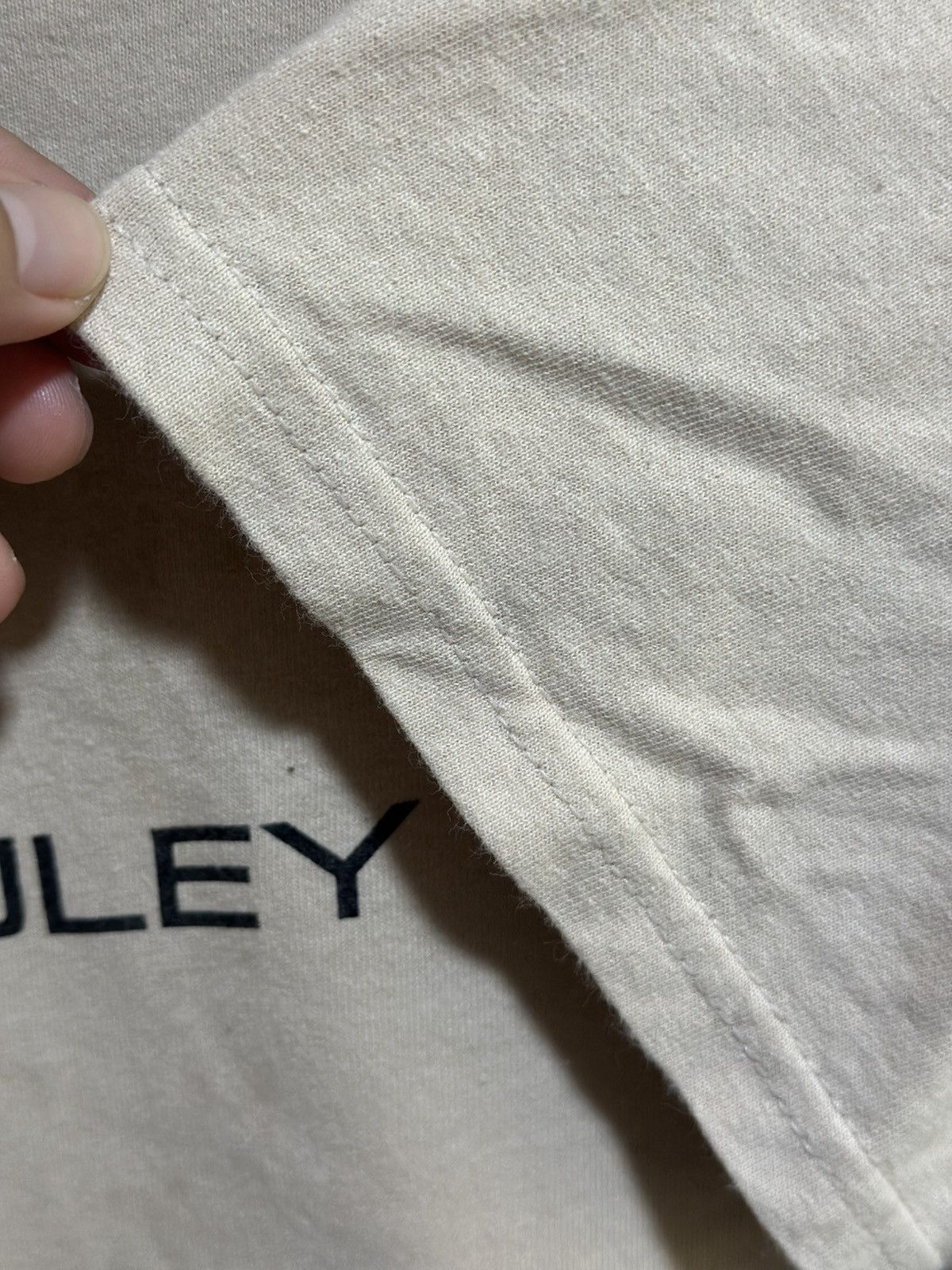 Vintage Vintage Puley Up Coming Looking For our Faded Tee Size US L / EU 52-54 / 3 - 4 Thumbnail