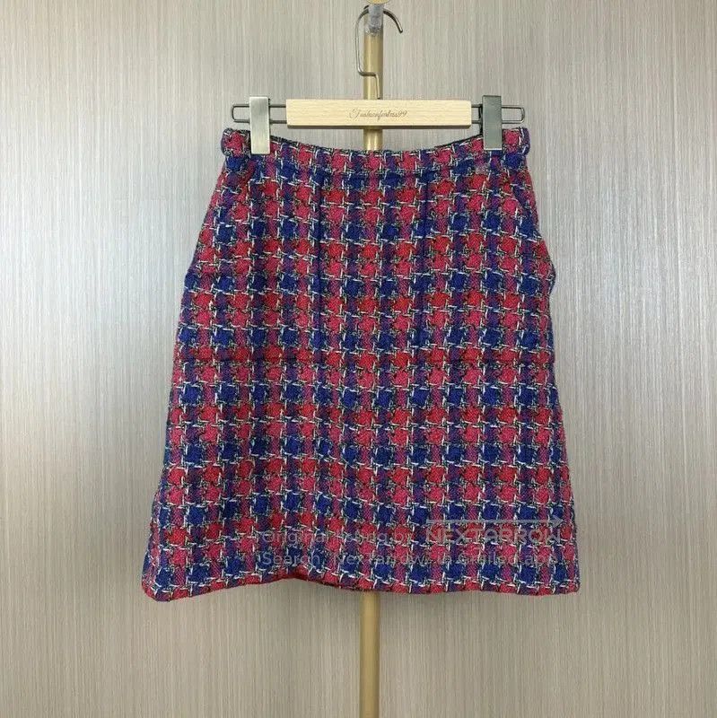 Chanel Chanel M Size Color Block Silk Skirt . Size 23" - 2 Thumbnail