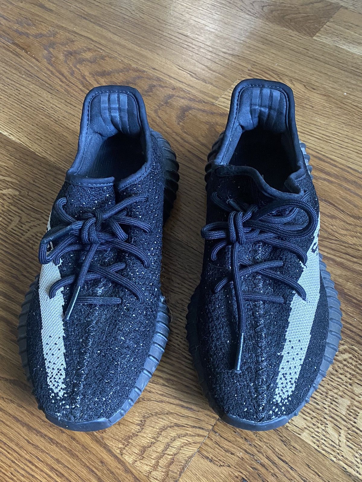 Adidas × Kanye West adidas YEEZY BOOST 350v2 Oreo Size US 6 / EU 39 - 3 Thumbnail